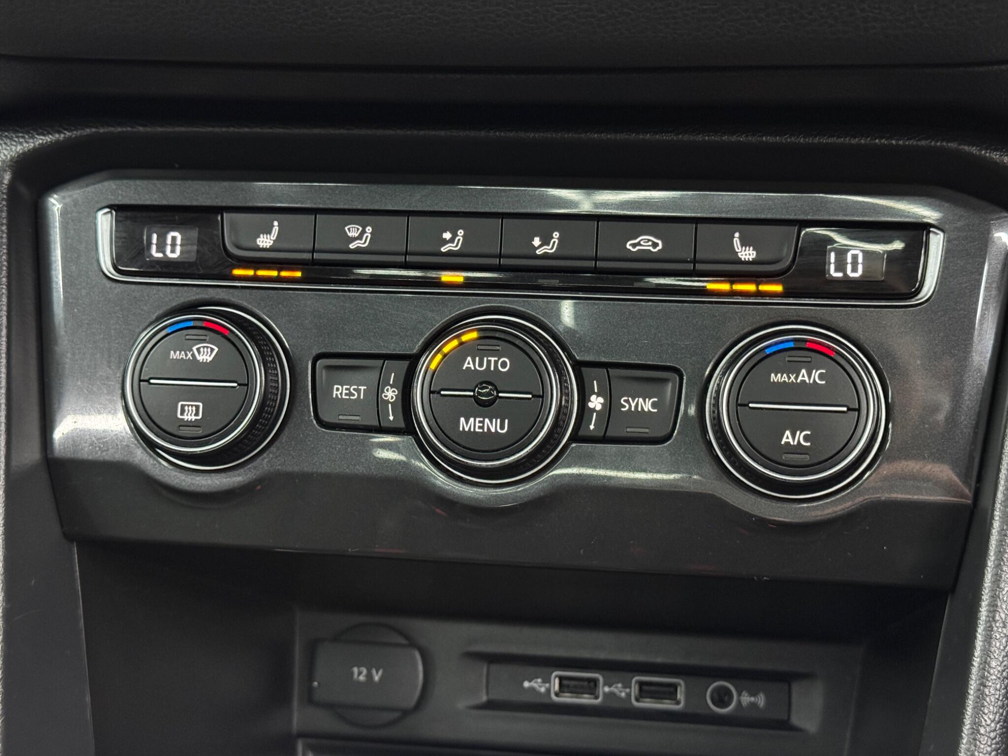 Volkswagen Tiguan view 29