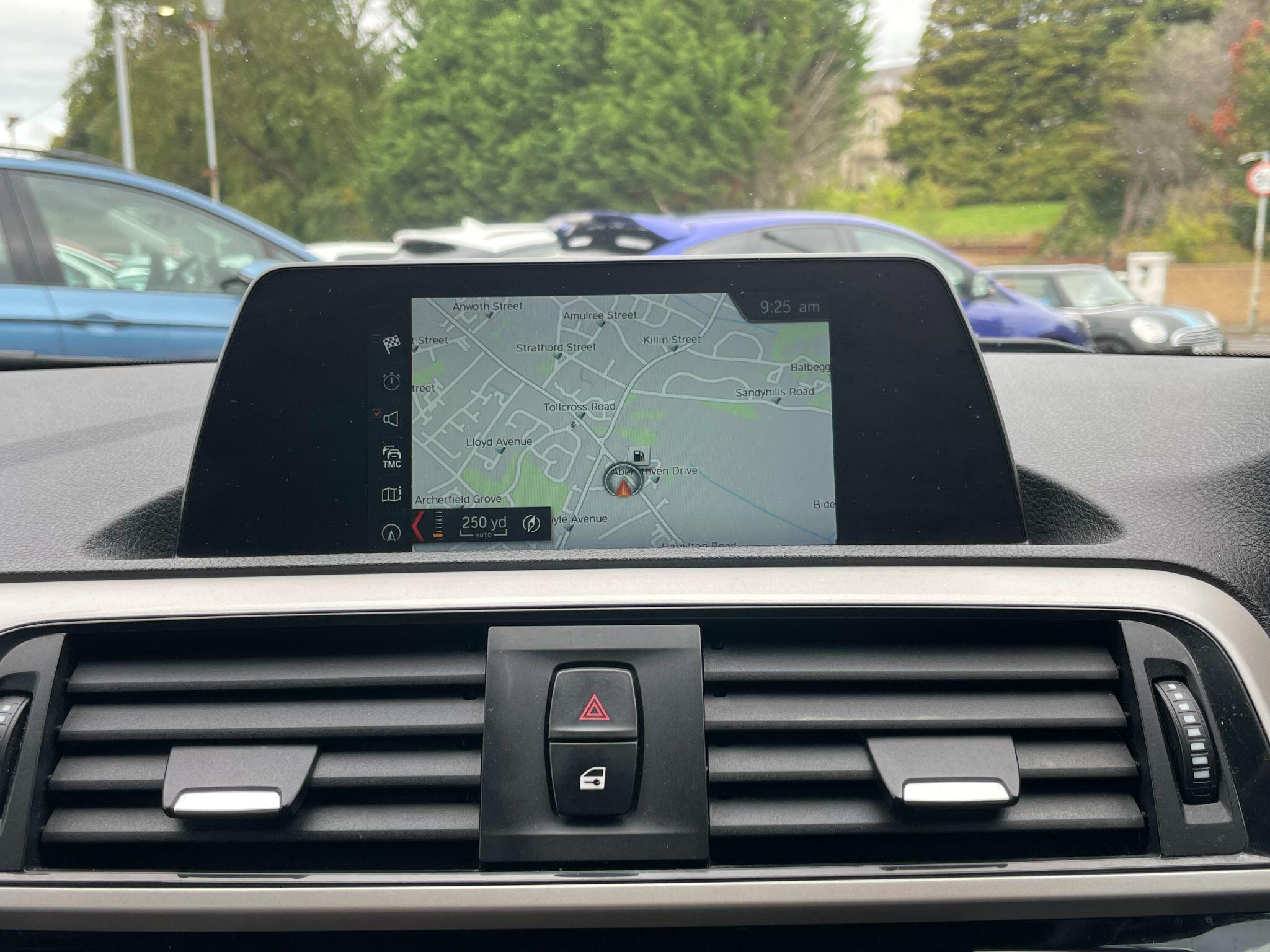 BMW 1 Series view 23