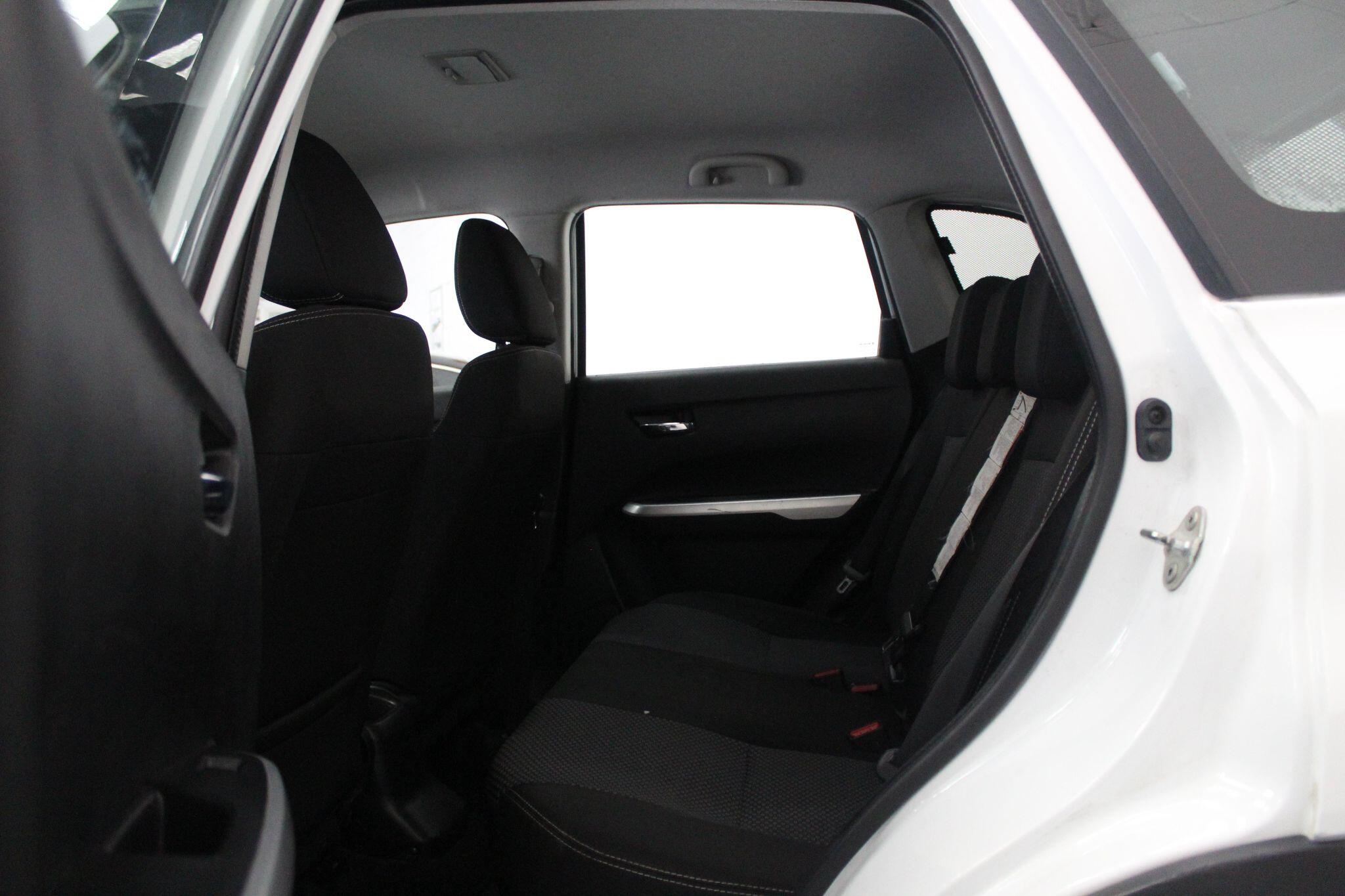 Suzuki Vitara view 47