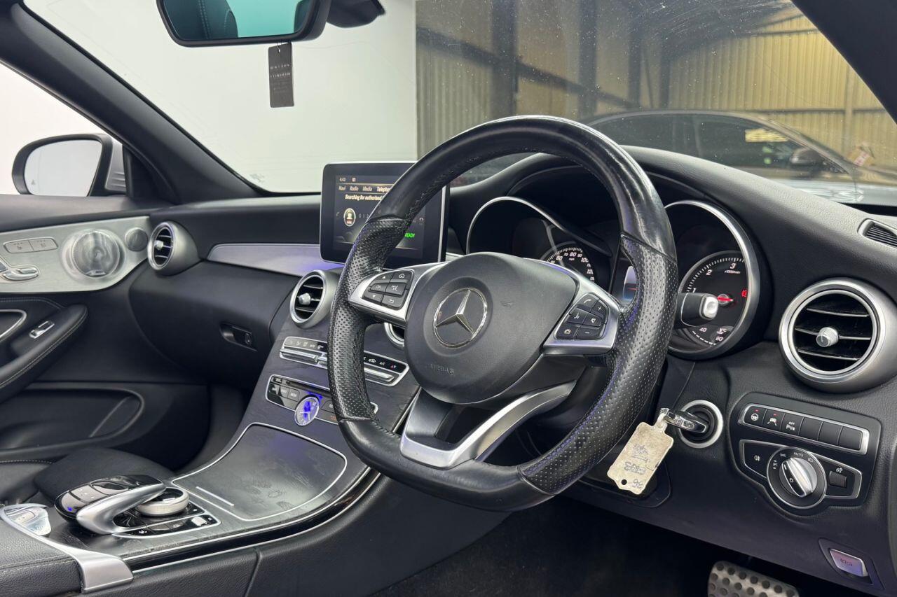 Mercedes-Benz C-Class view 17