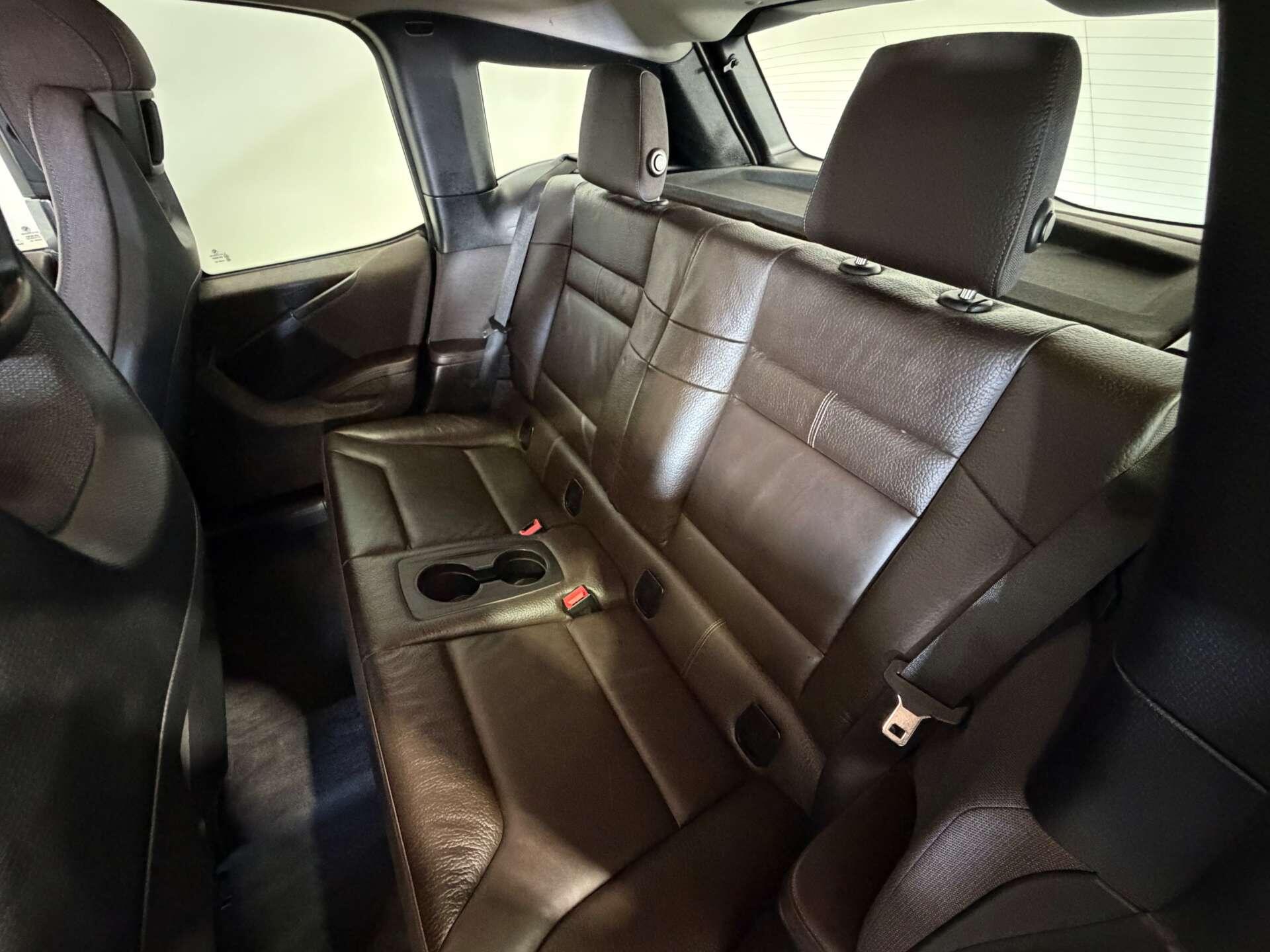 BMW i3 view 60