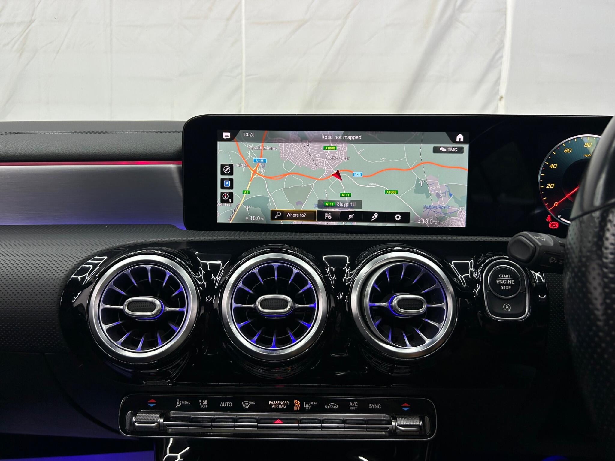 Mercedes-Benz Cla view 38