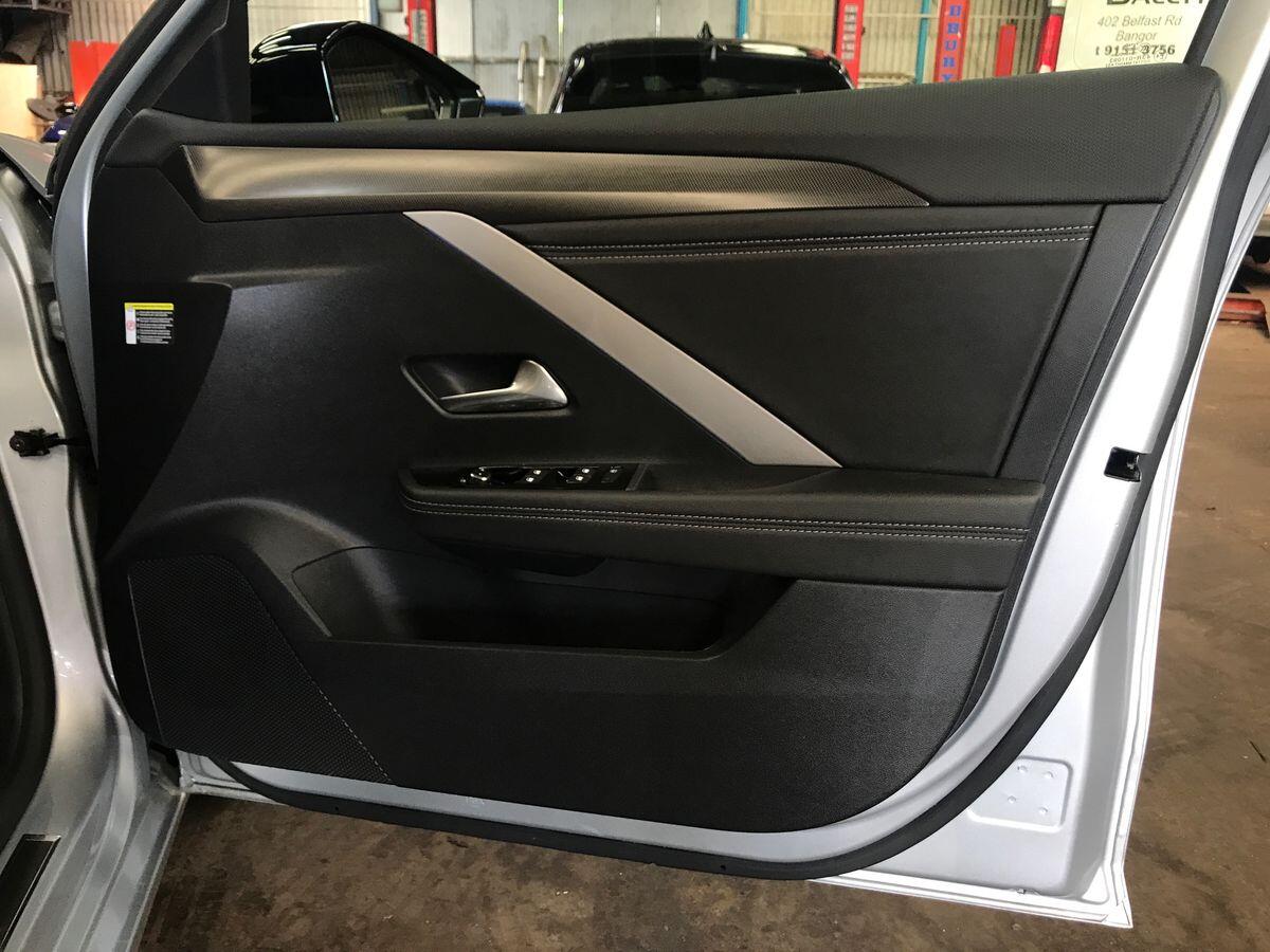 Vauxhall Astra view 16