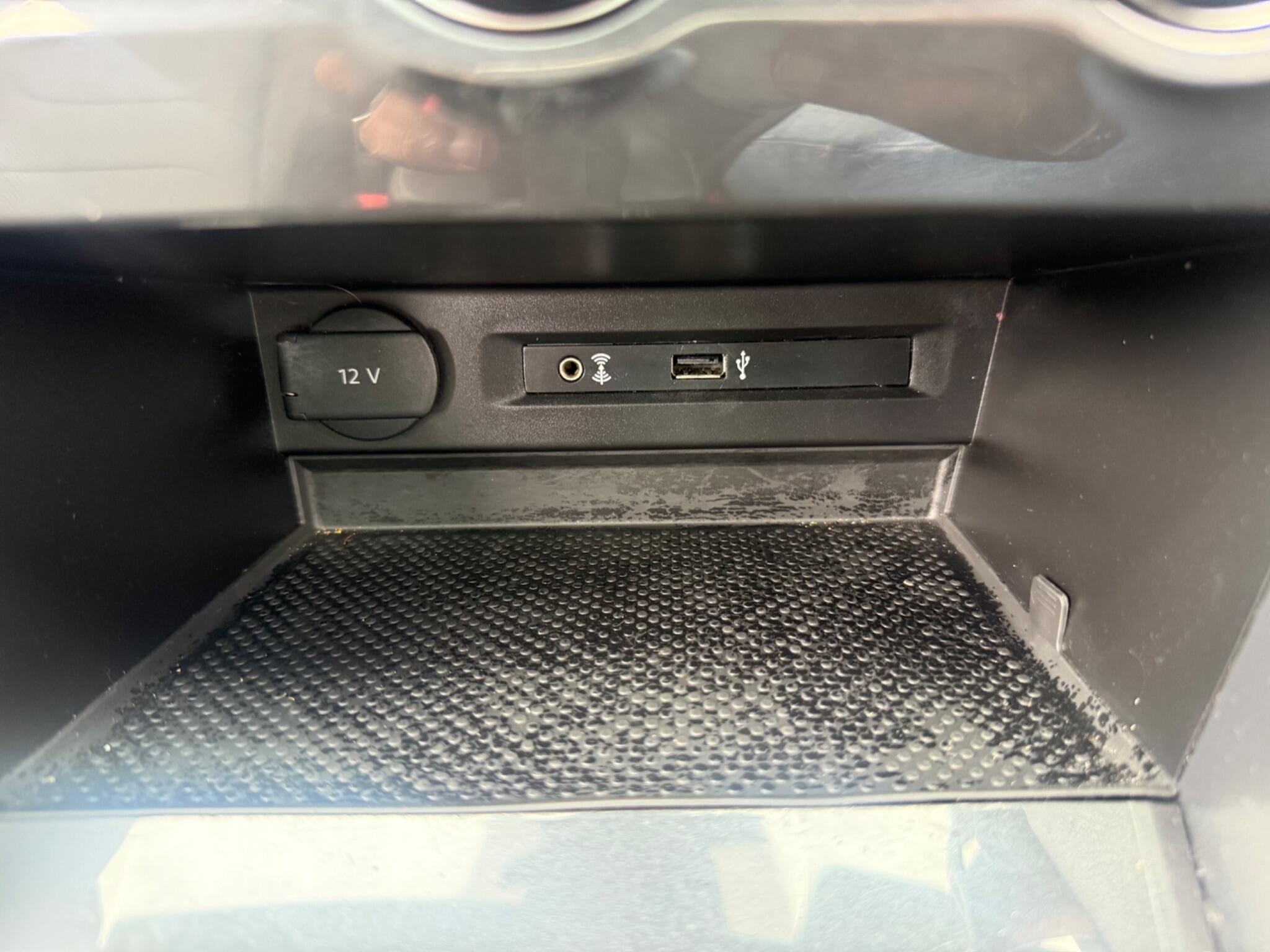 Volkswagen Tiguan view 42