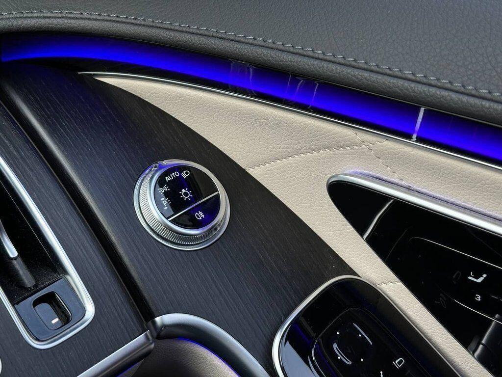Mercedes-Benz S-Class view 46