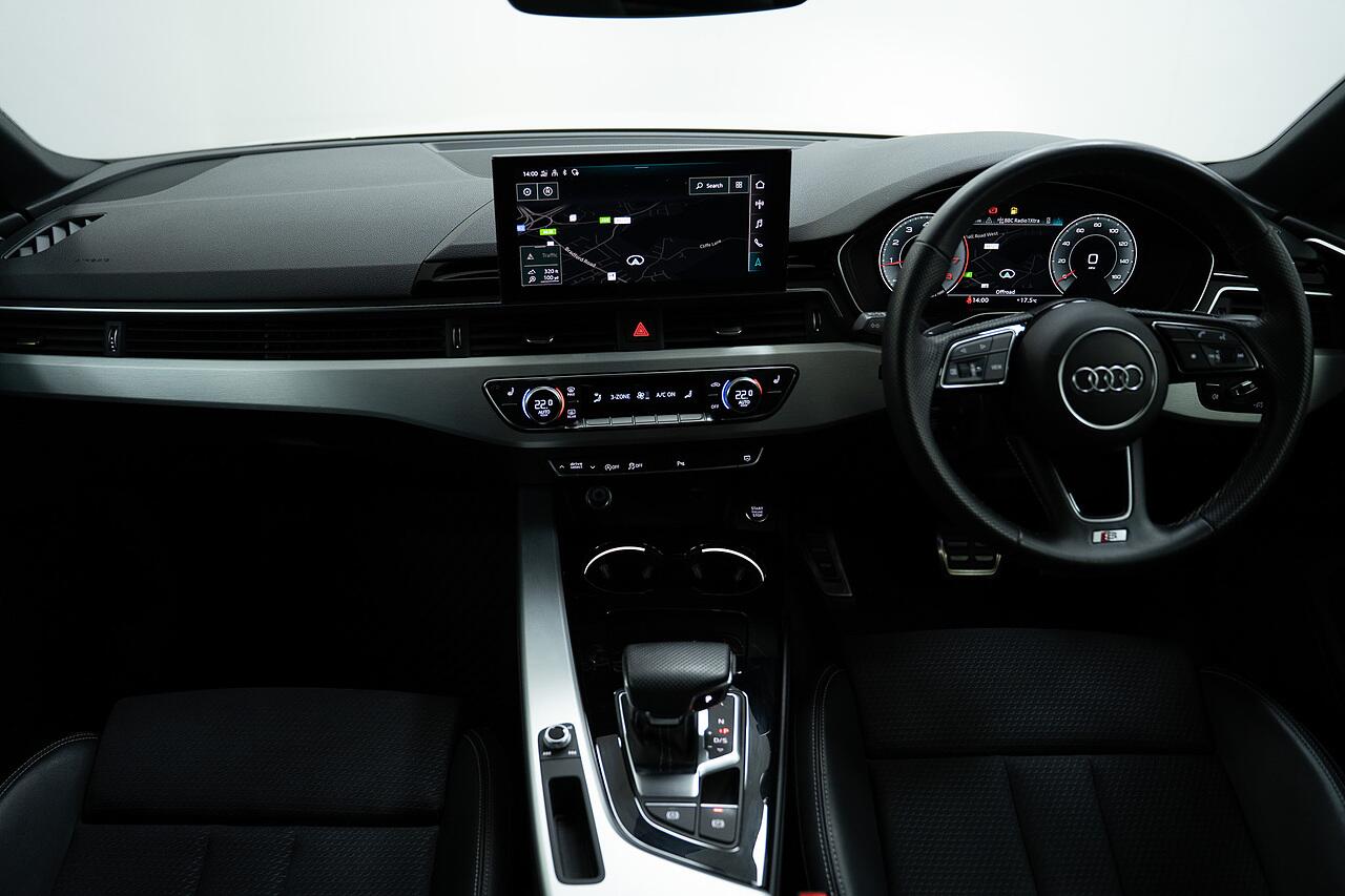 Audi A5 view 9