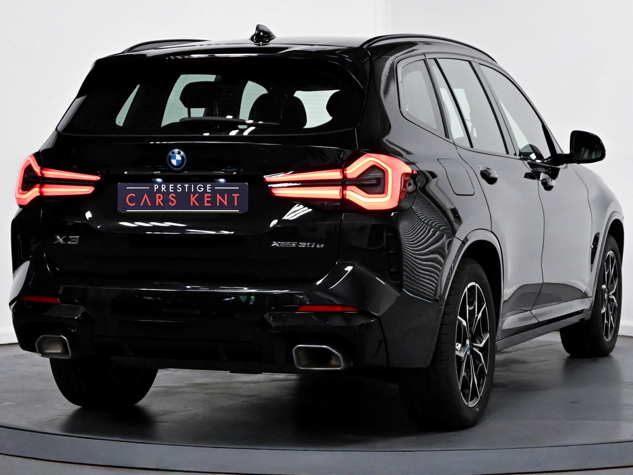 BMW X3 view 19