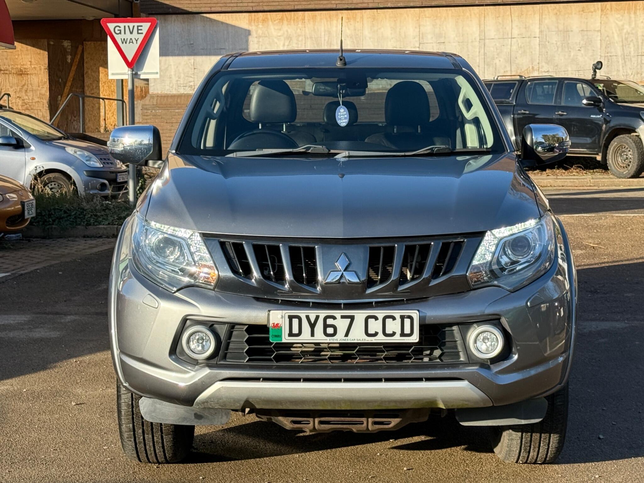 Mitsubishi L200 - Image 7