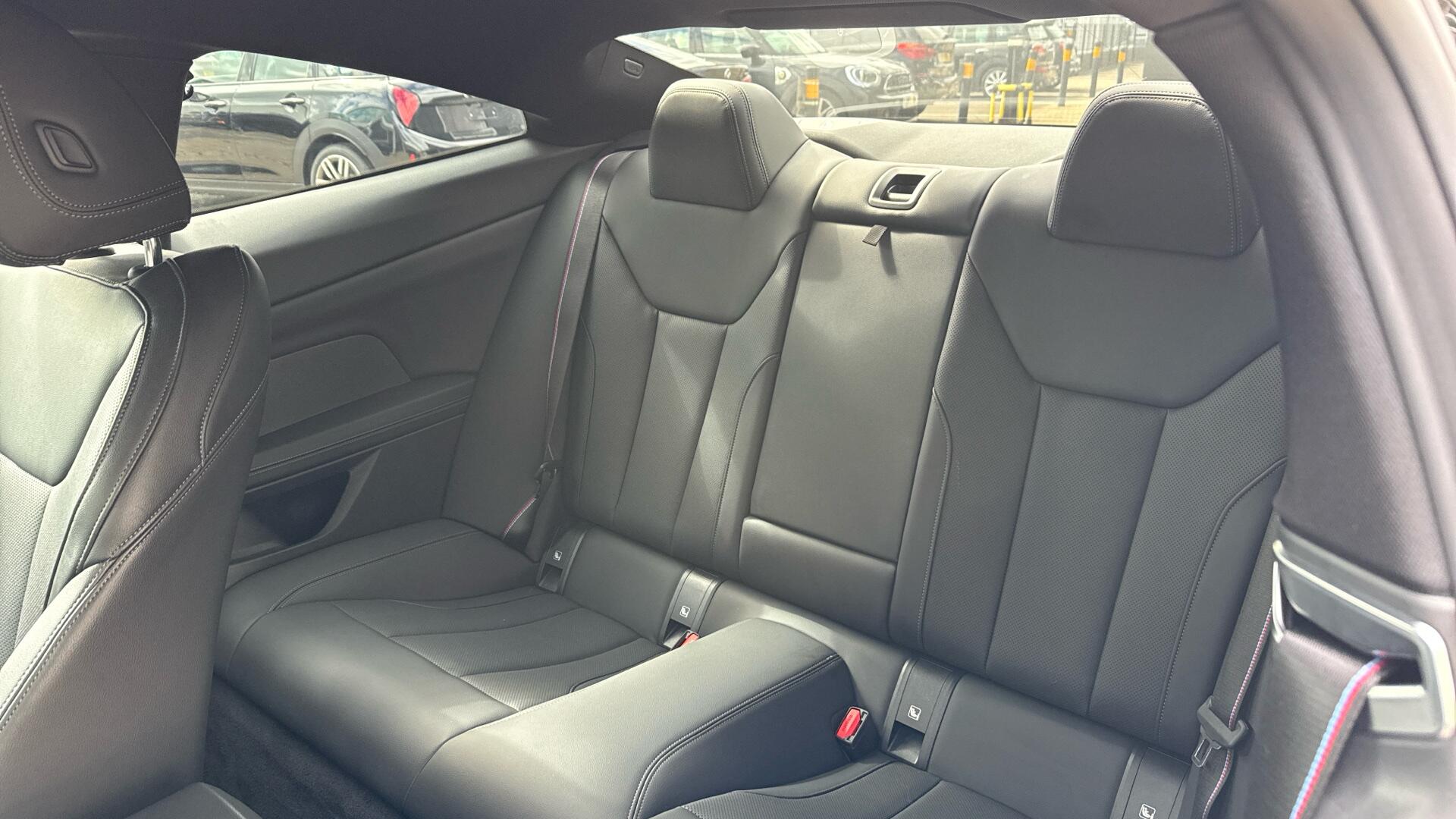 BMW 4 Series view 12