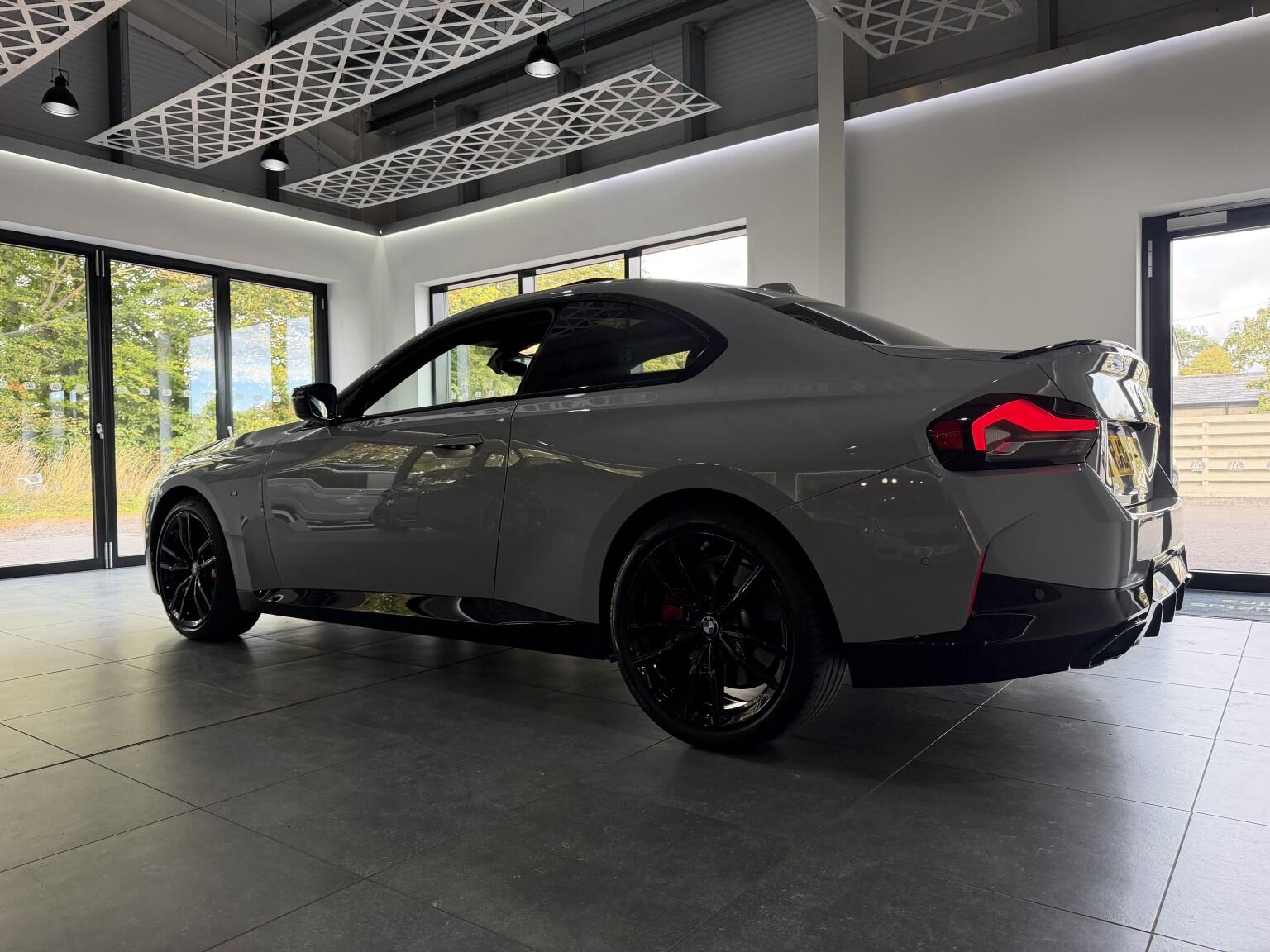 BMW 2 Series view 37