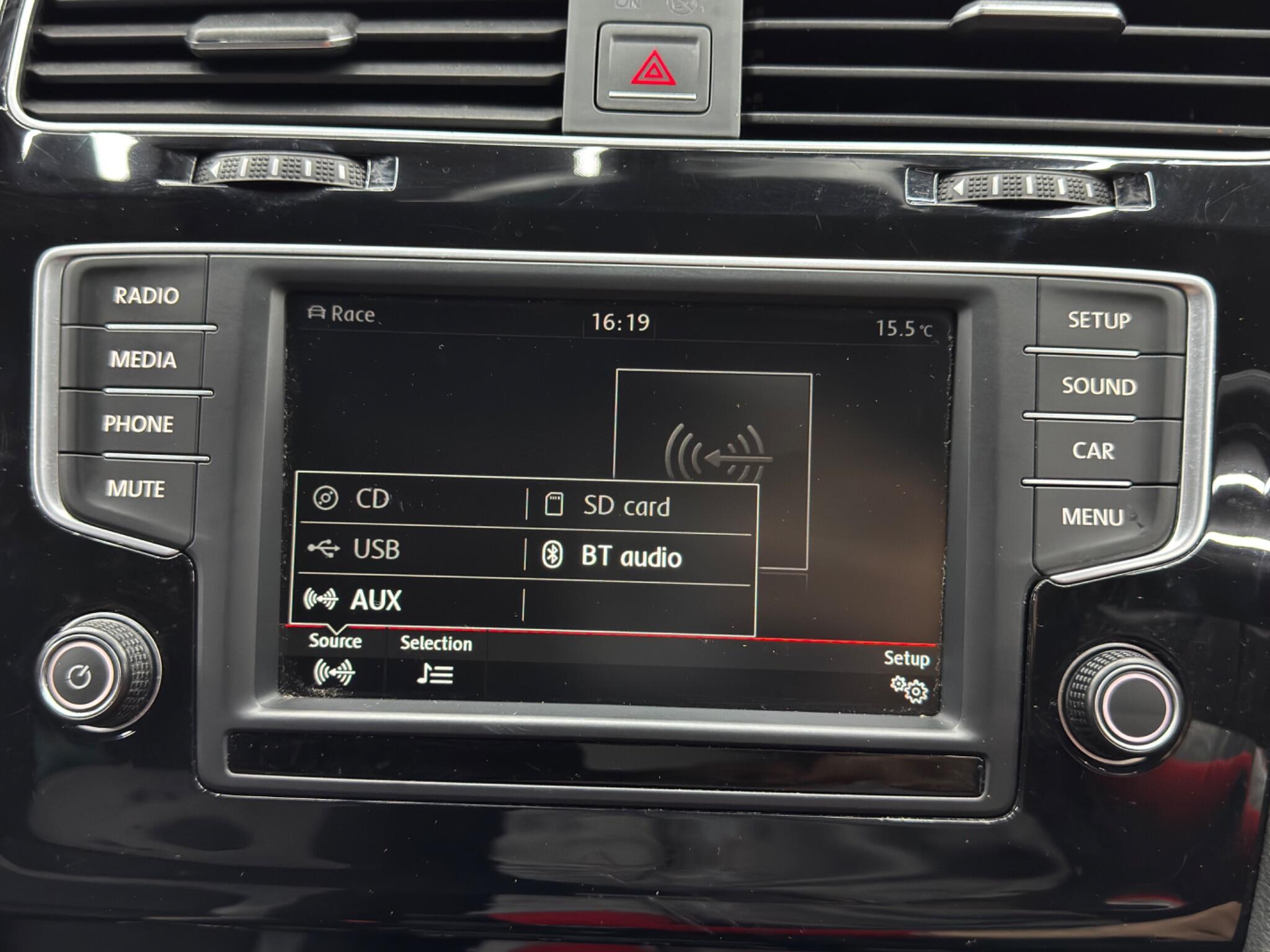 Volkswagen Golf view 32