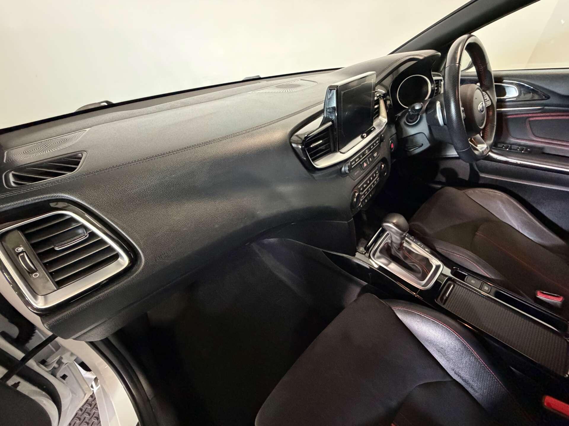 Kia Proceed view 72
