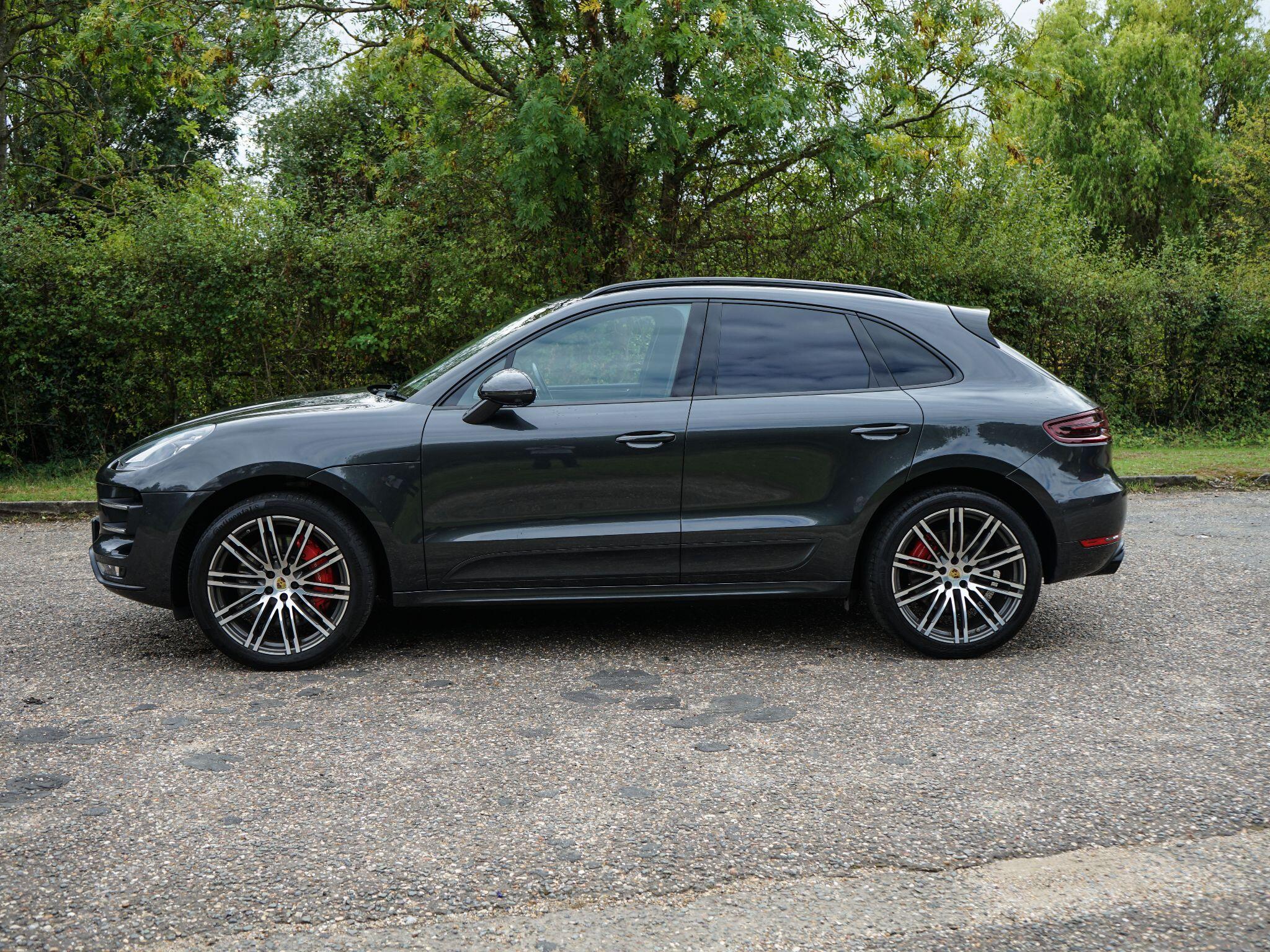 Porsche Macan view 2