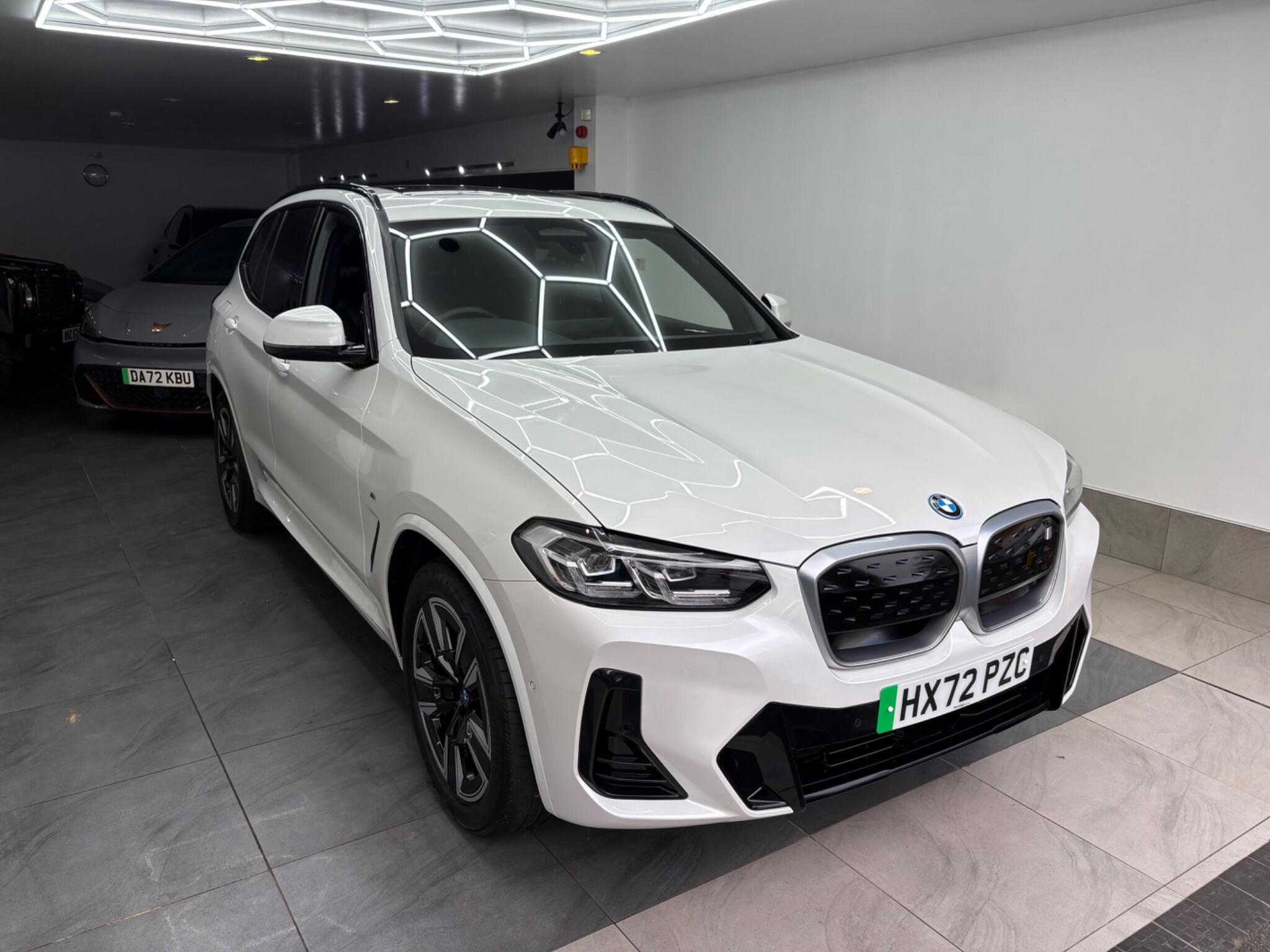 BMW iX3 view 5