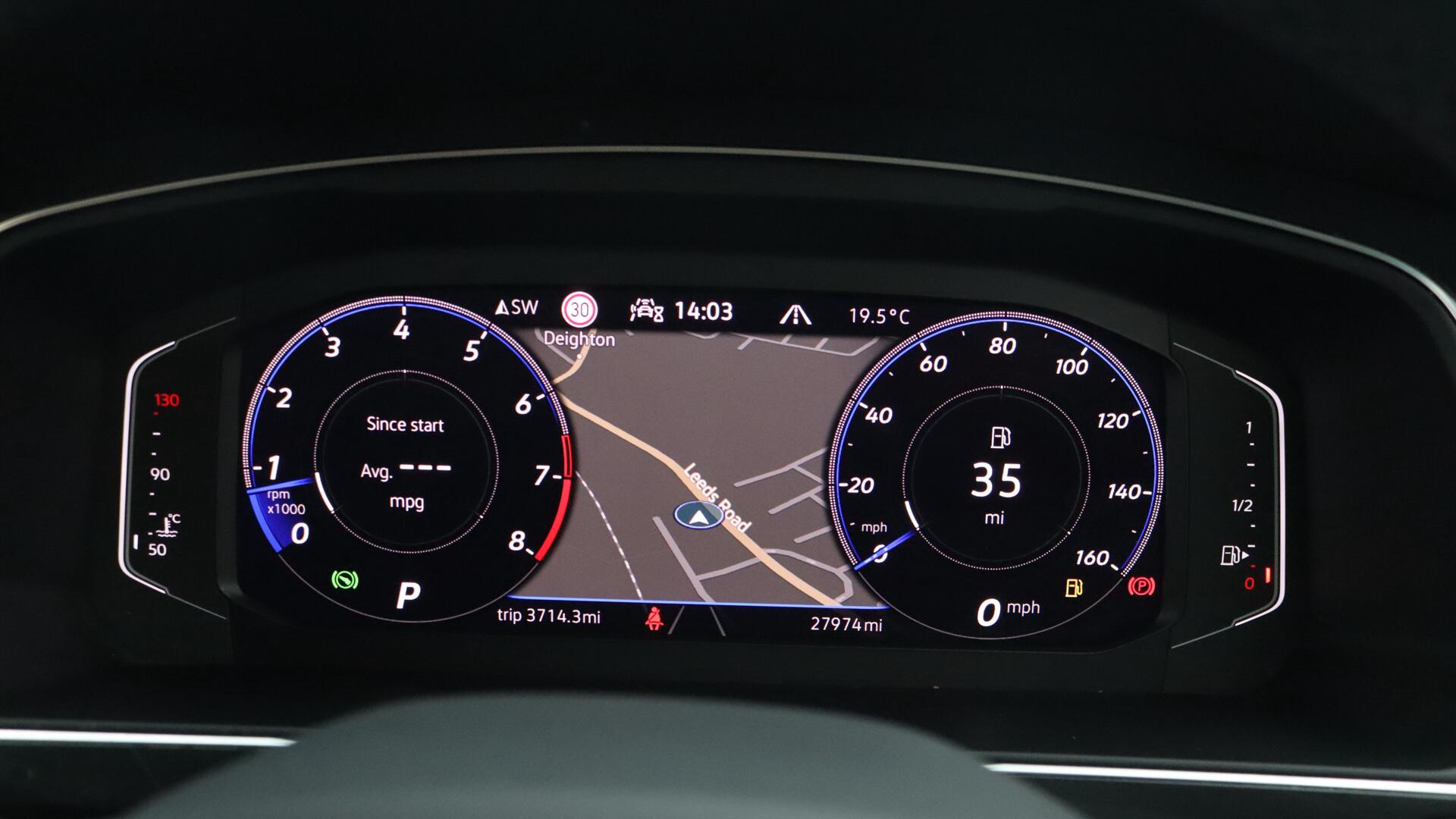 Volkswagen Tiguan view 11