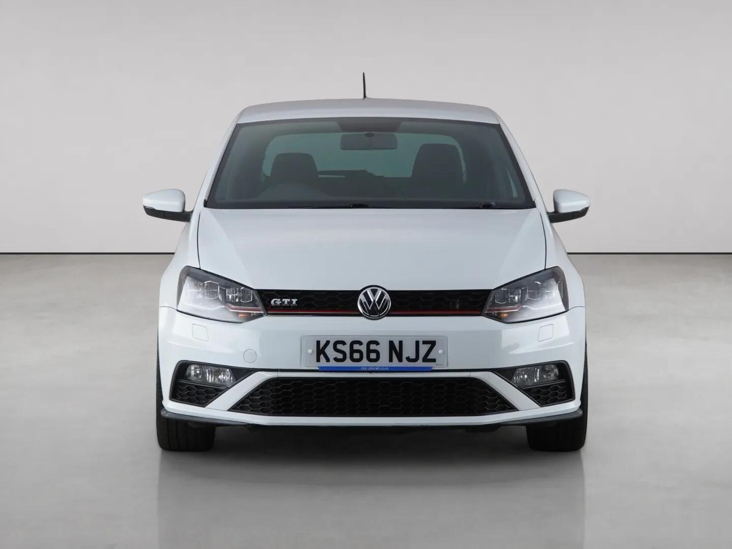 Volkswagen Polo view 5