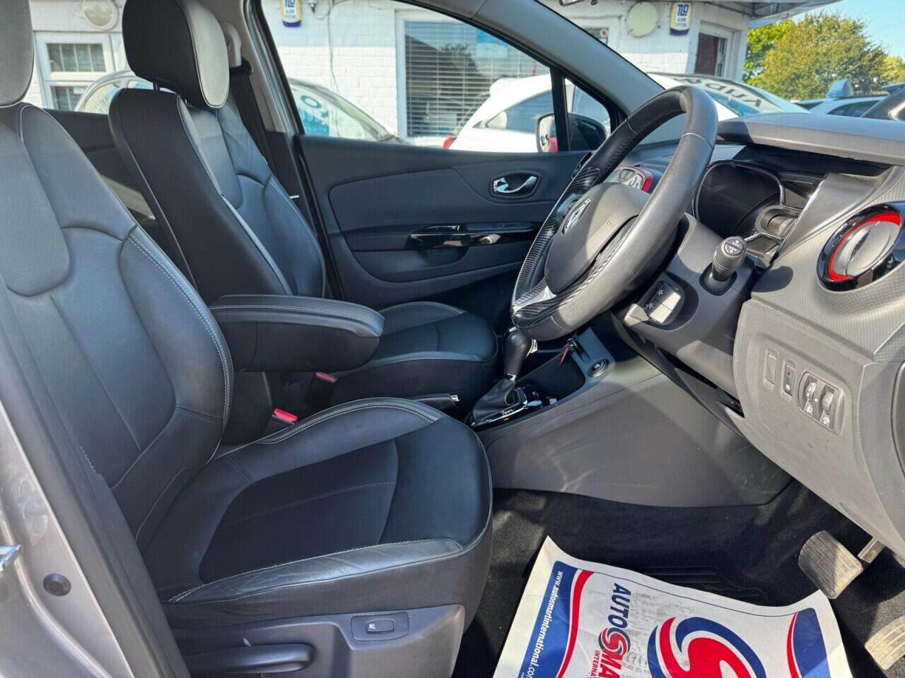 Renault Captur view 30