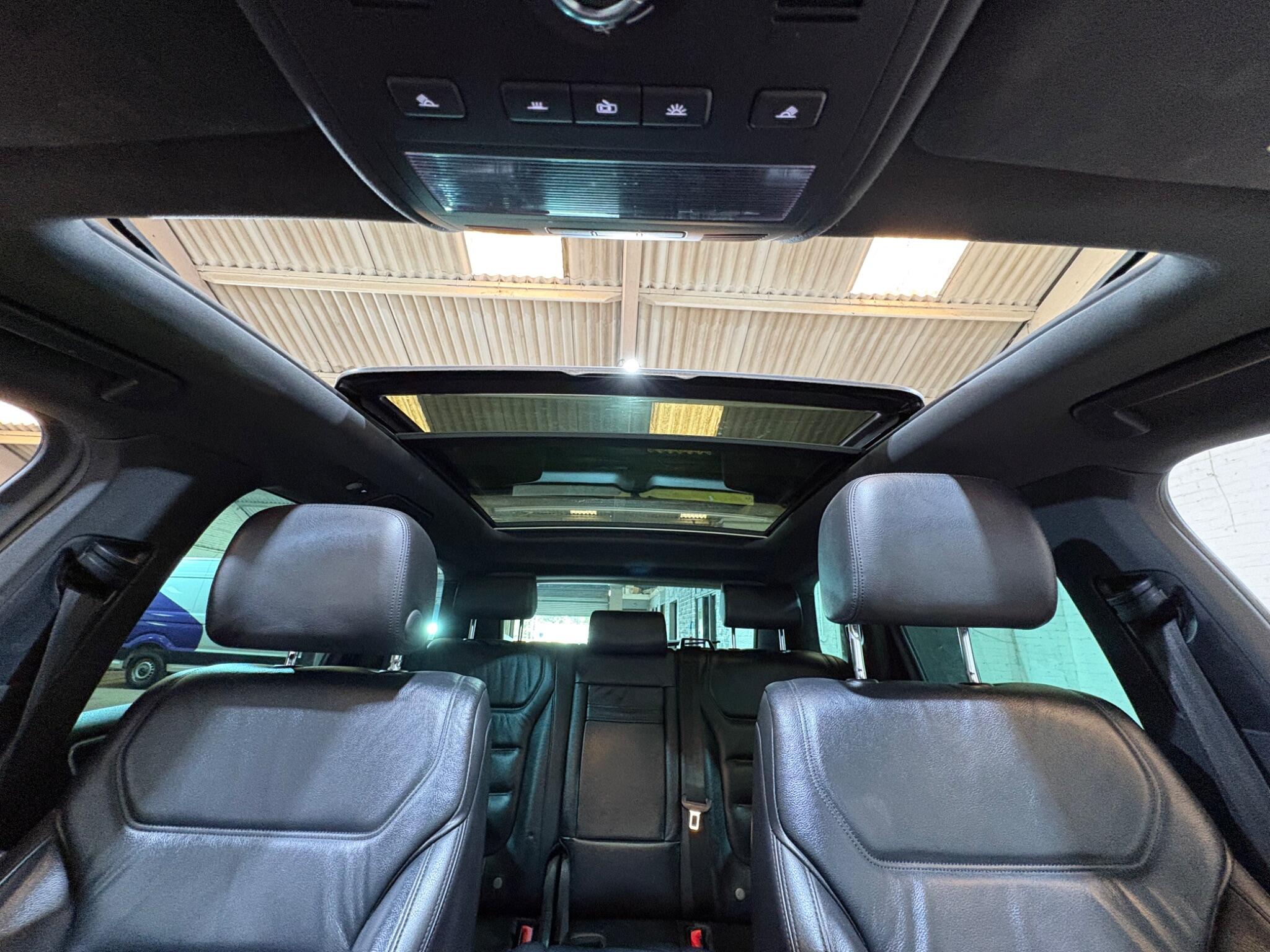 Volkswagen Touareg view 63