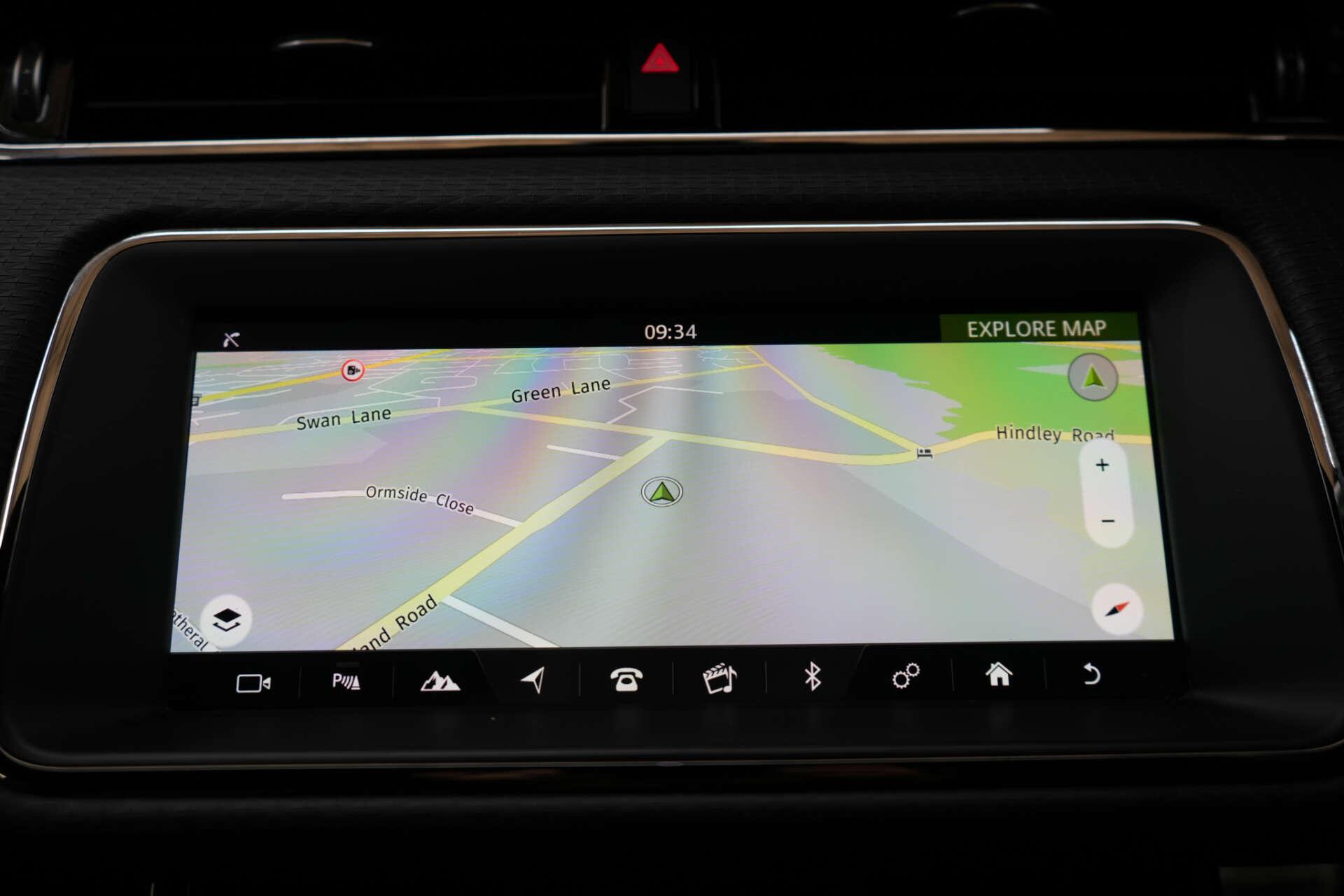Land Rover Range Rover Evoque view 32