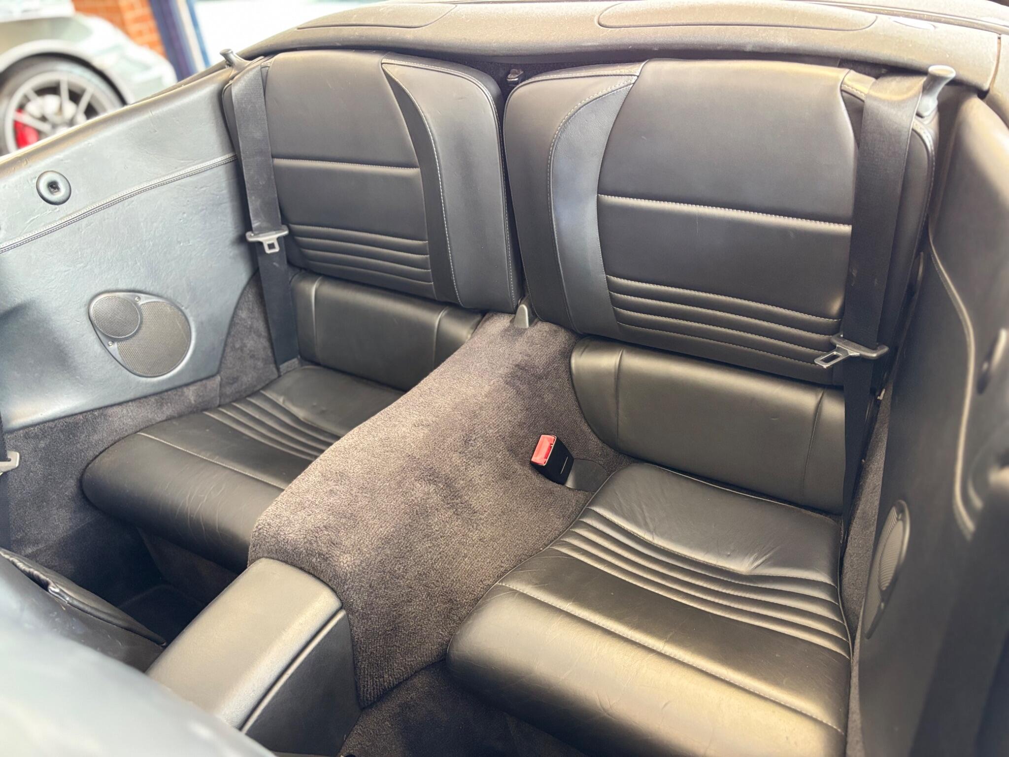 Porsche 911 view 15