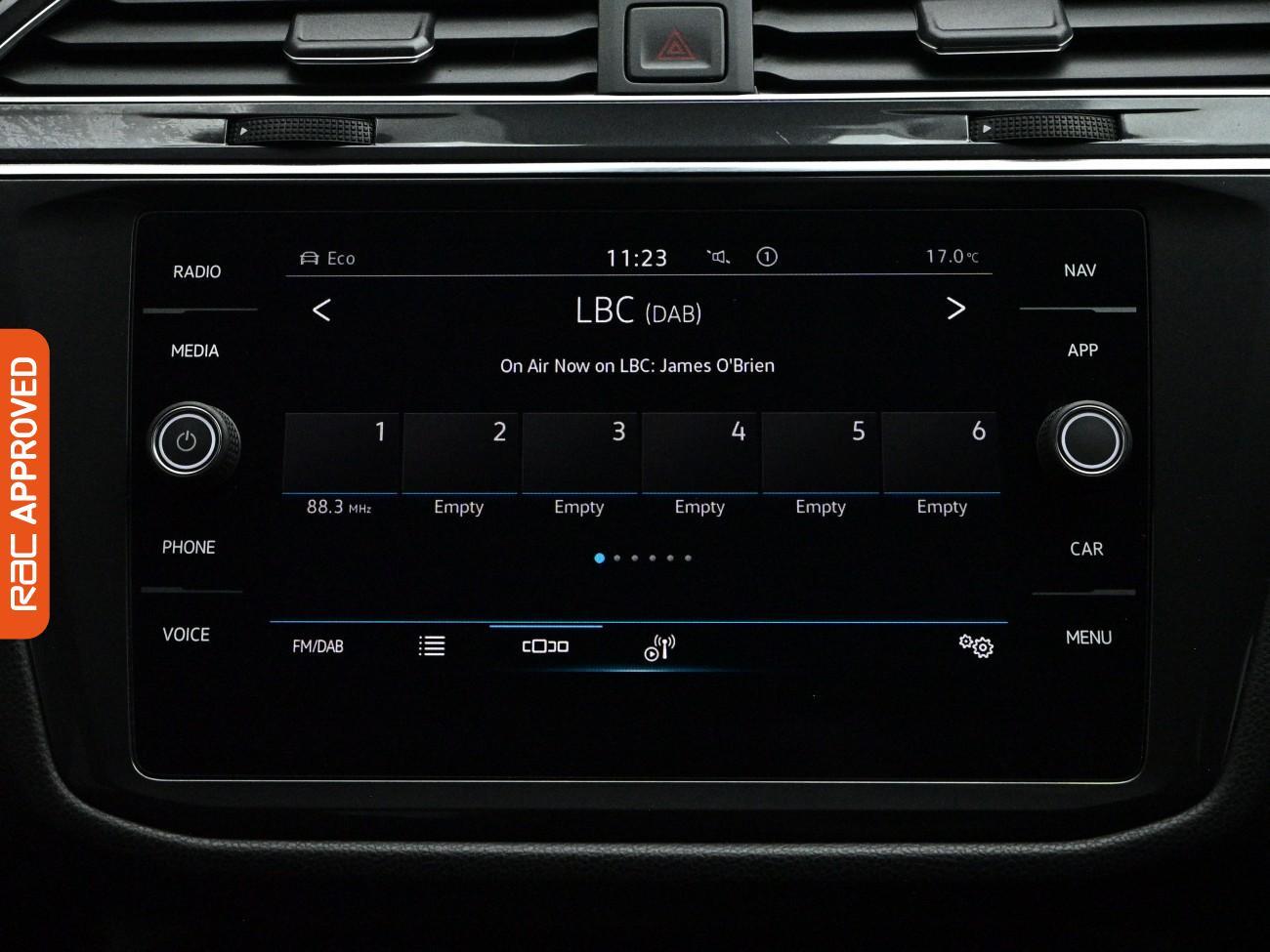 Volkswagen Tiguan Allspace view 26
