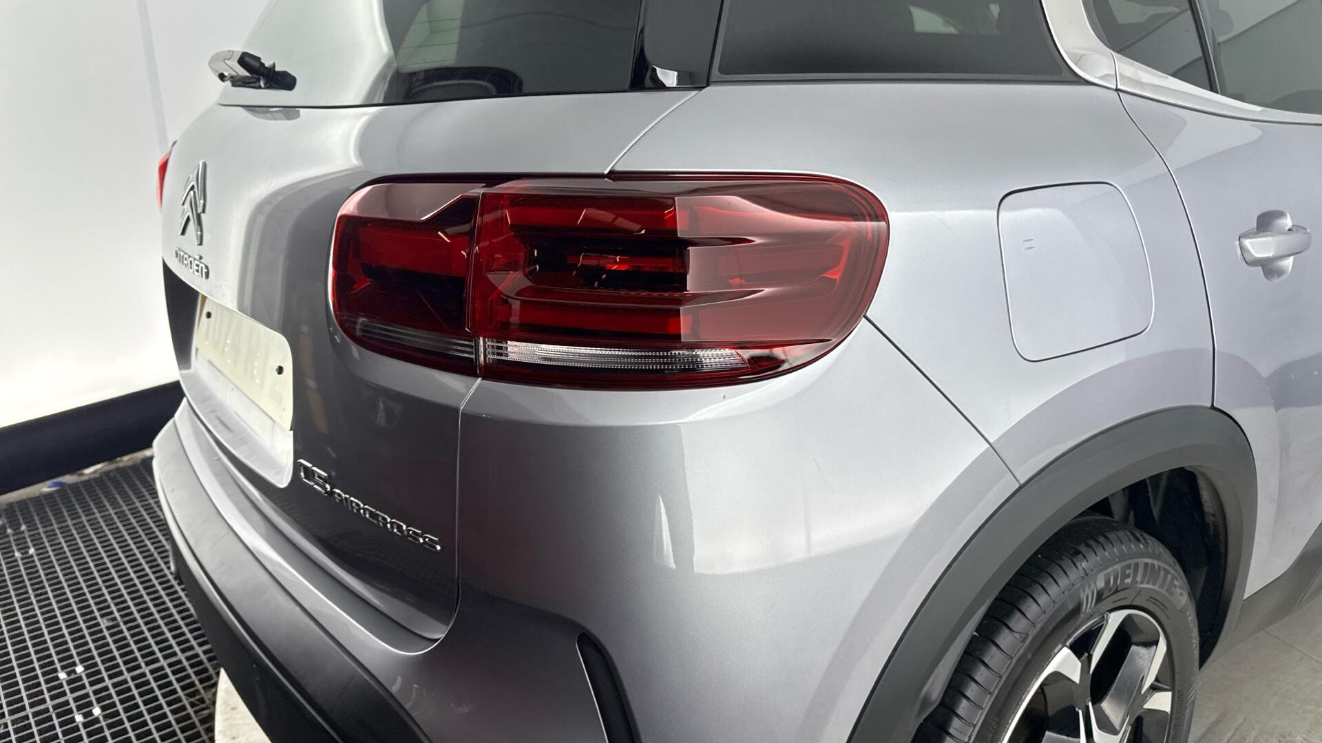 Citroen C5 Aircross view 18