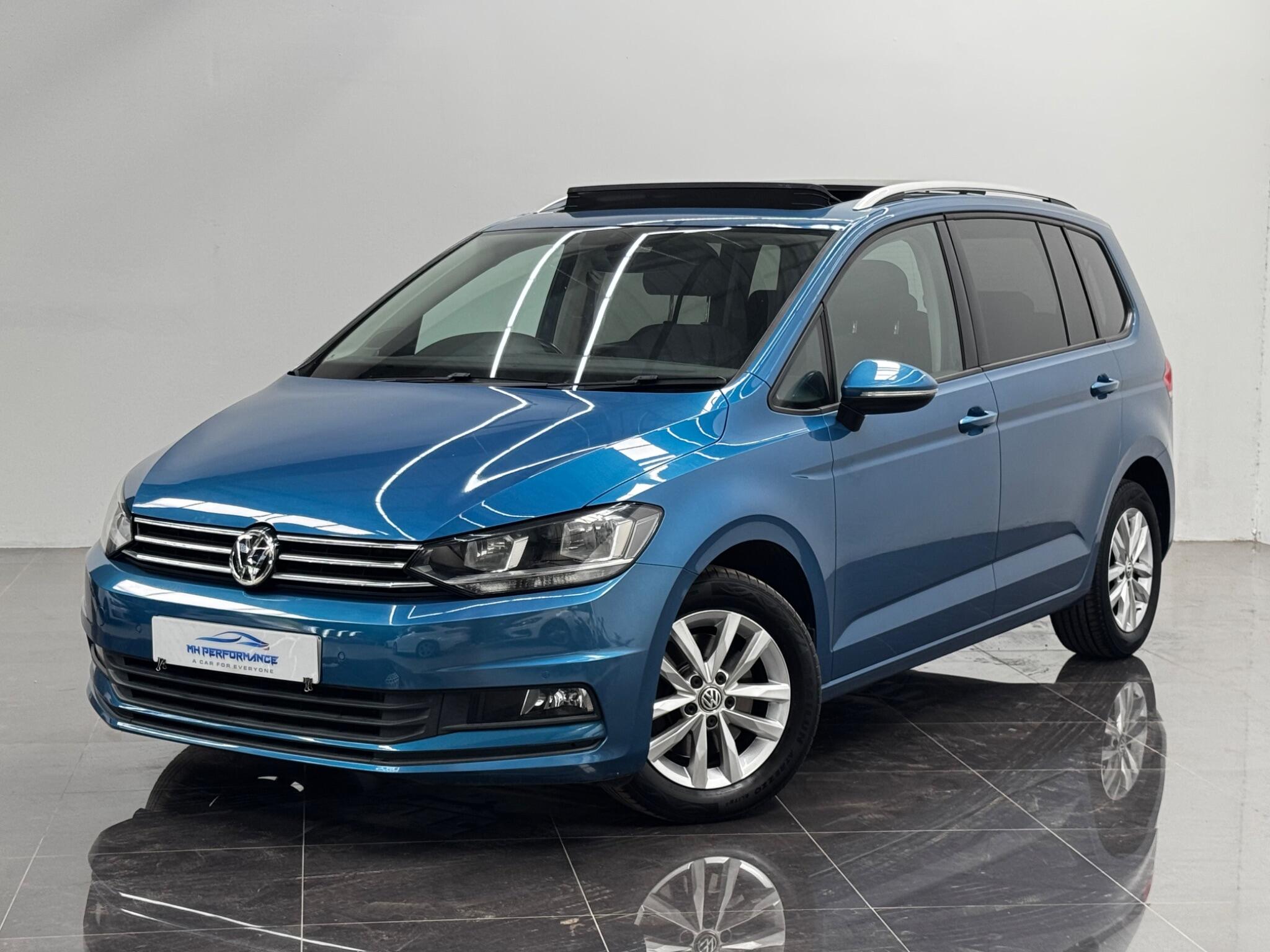 Volkswagen Touran view 59