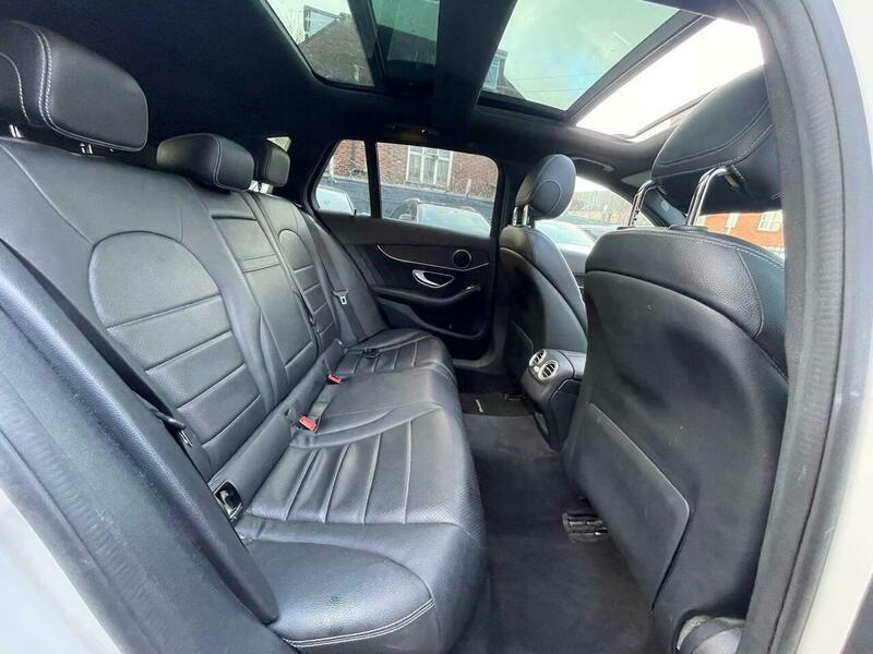2016 Mercedes-Benz C Class image 34