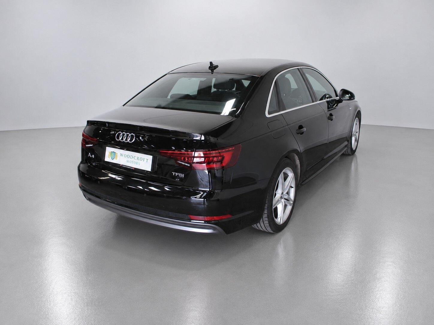 Audi A4 view 8