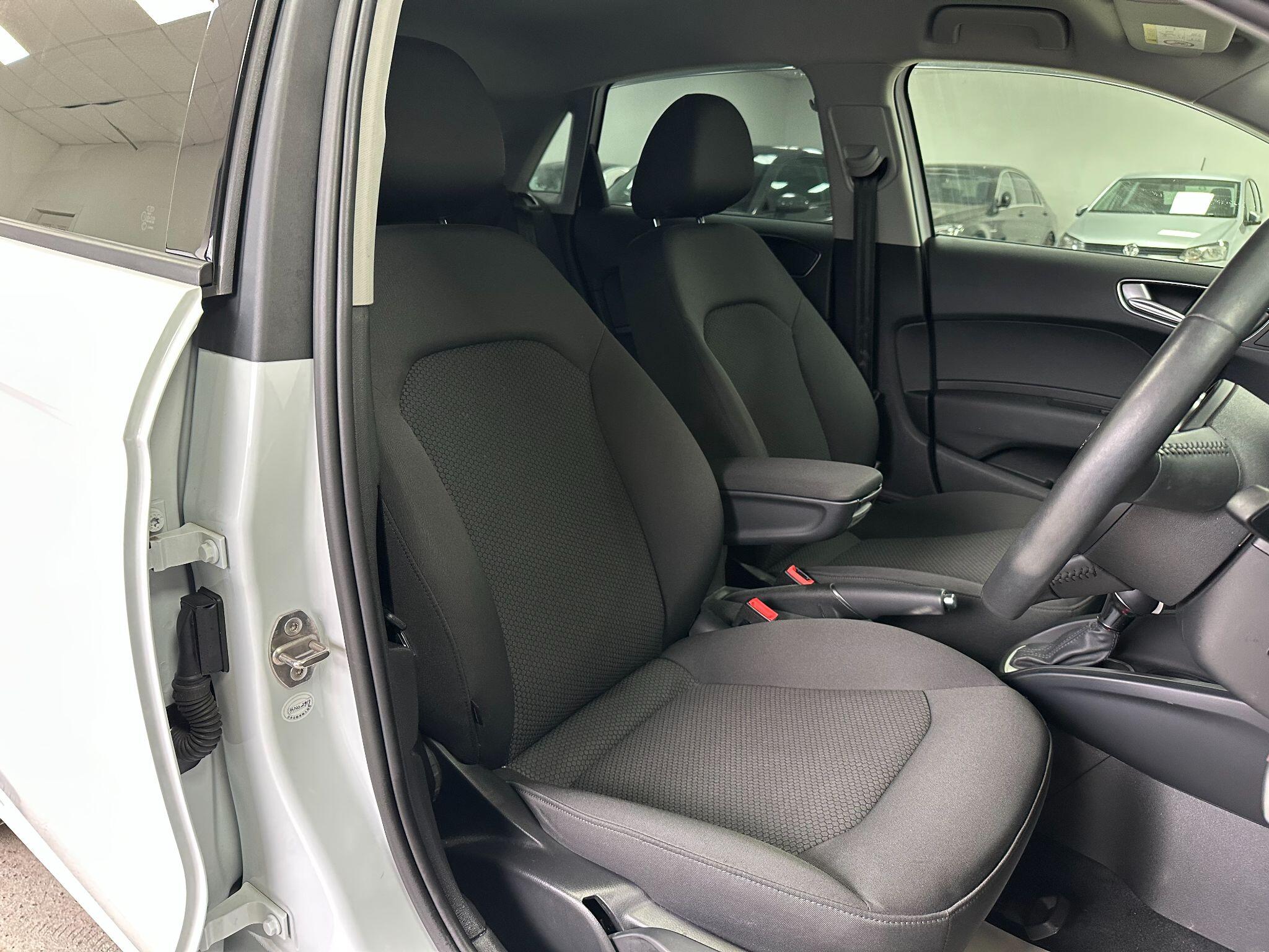 2014 Audi A1 image 25
