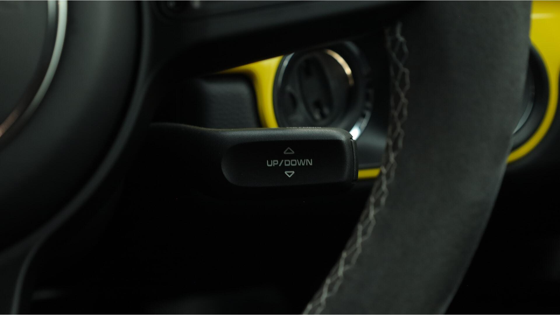 Porsche Cayman view 16