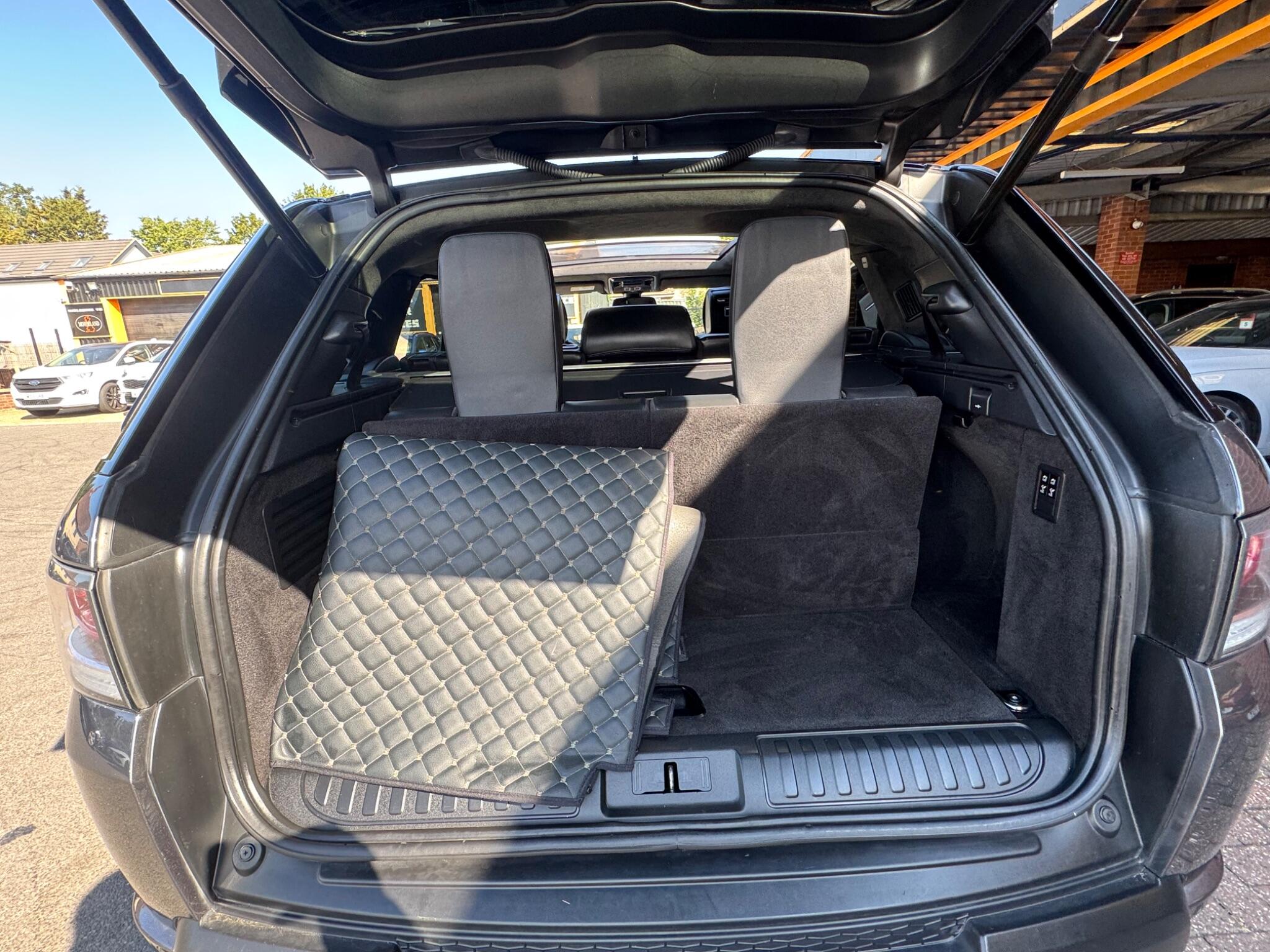 Land Rover Range Rover Sport view 15