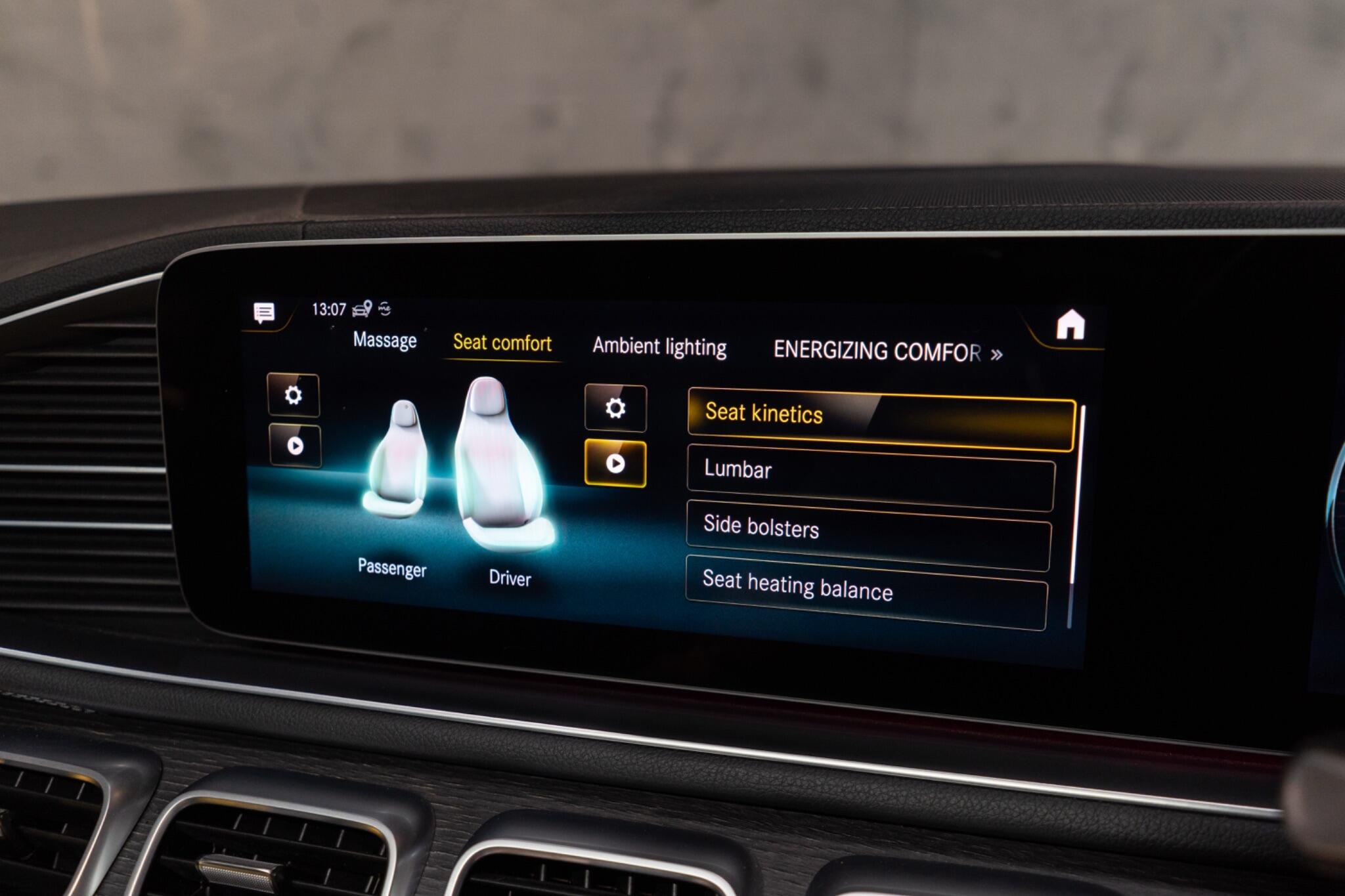 Mercedes-Benz GLS view 39