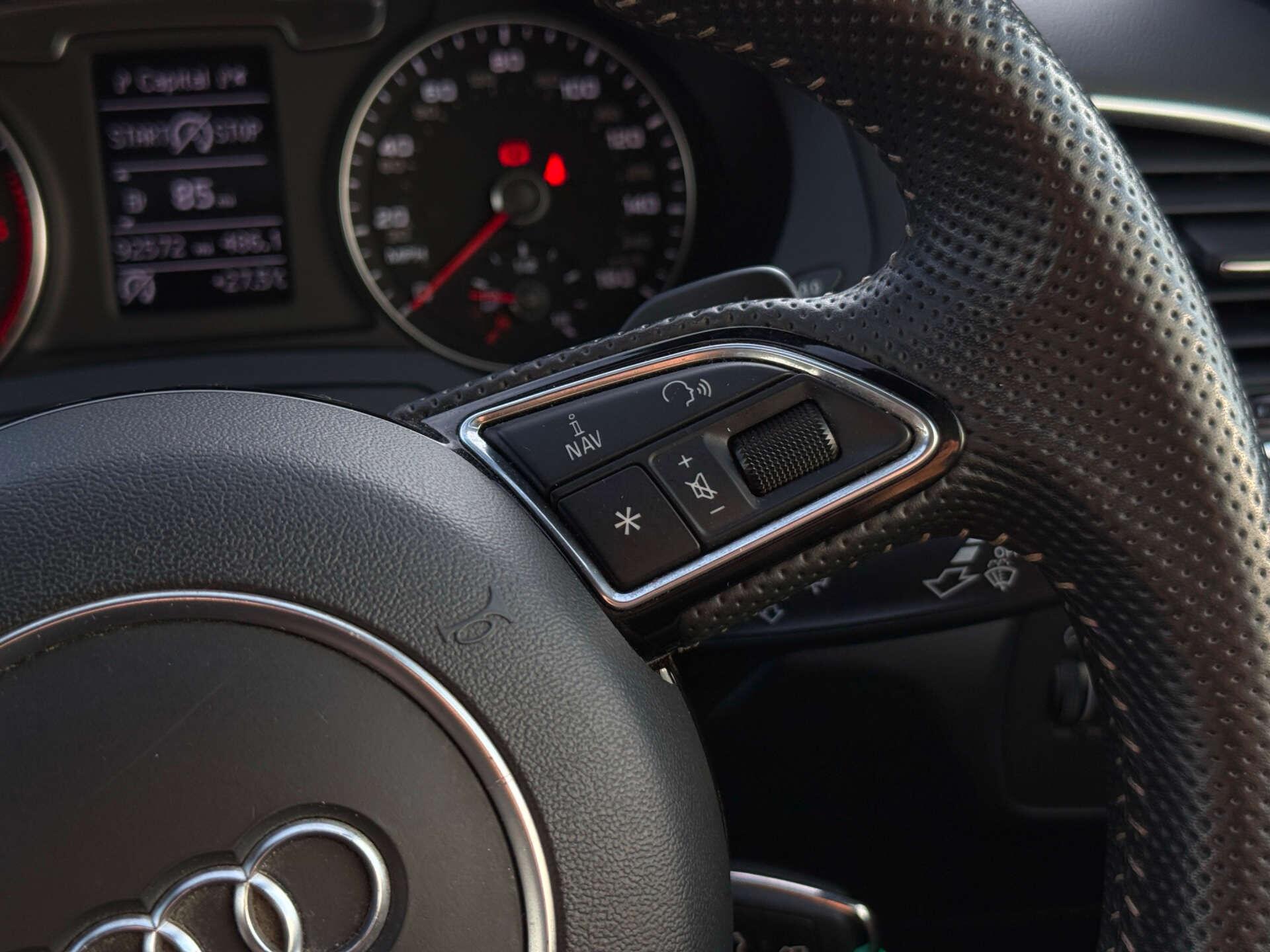 Audi Q3 view 59