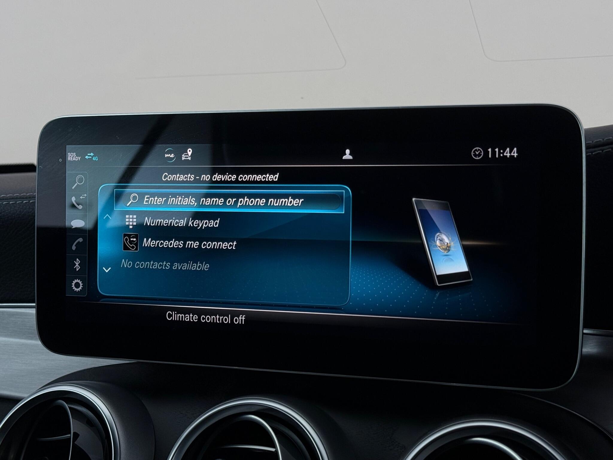 Mercedes-Benz C-Class view 29