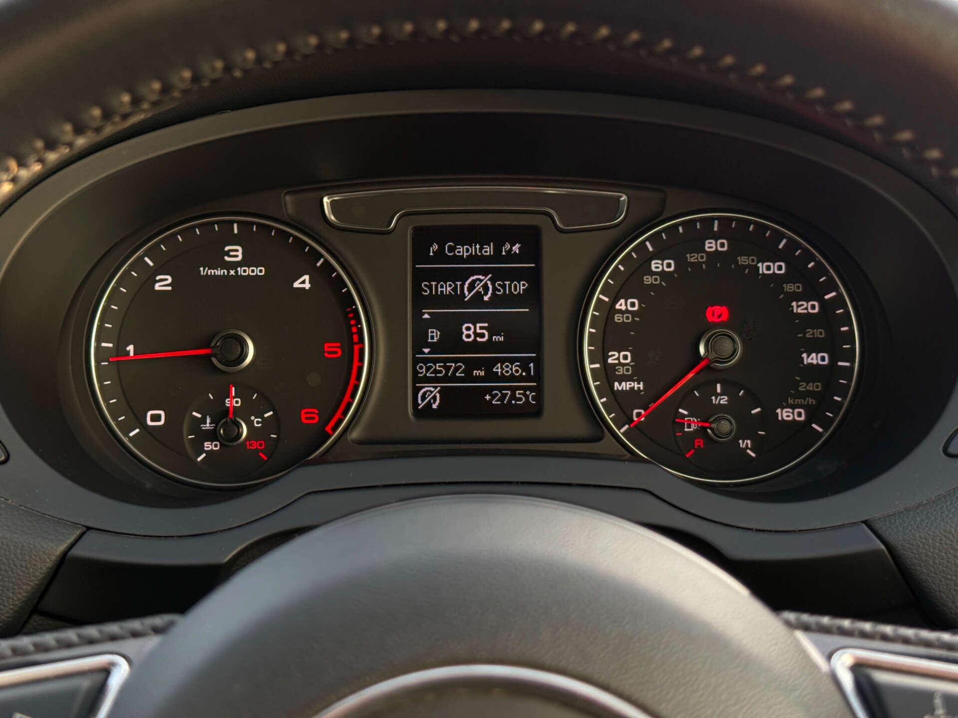 Audi Q3 view 56