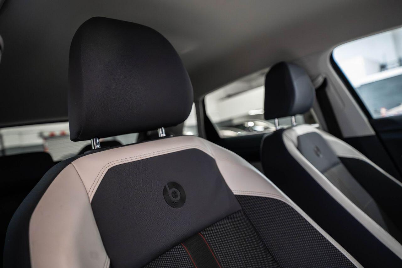Volkswagen Polo view 13