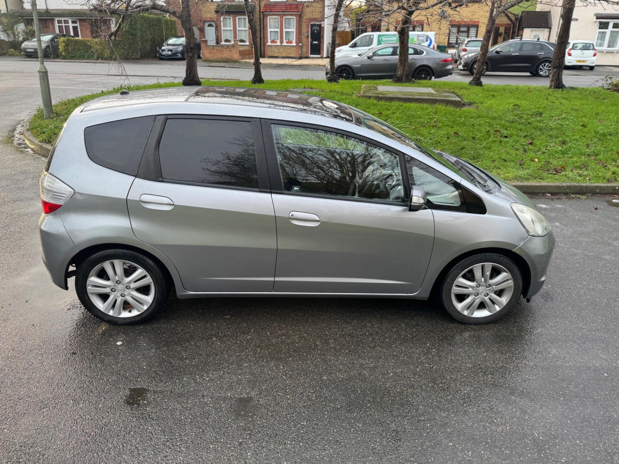 2010 Honda Jazz image 24