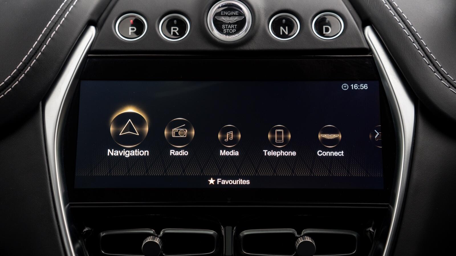 Aston Martin DBX view 14
