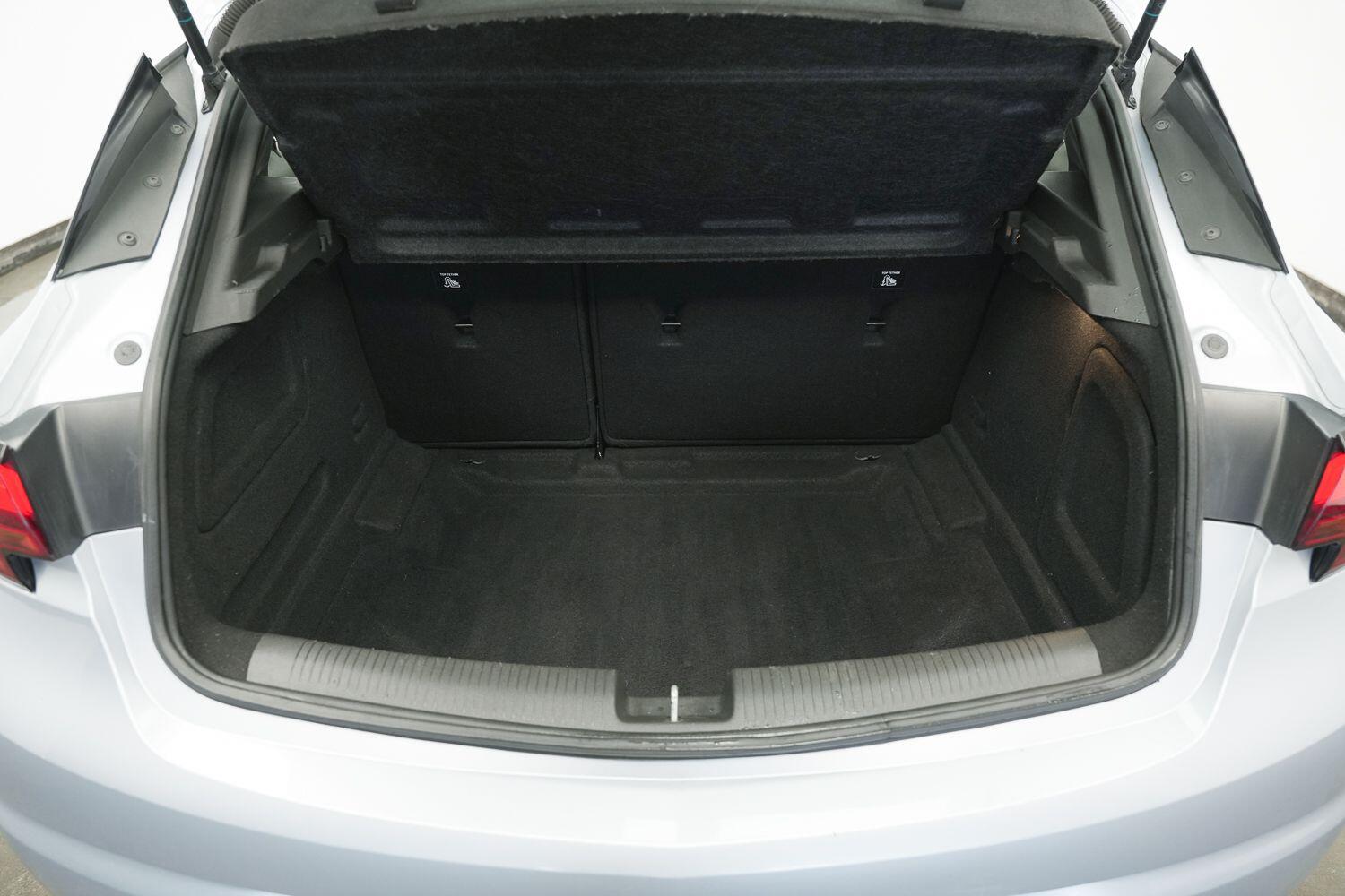 Vauxhall Astra view 20
