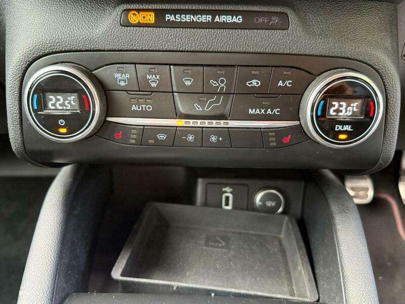2018 Ford Focus image 21