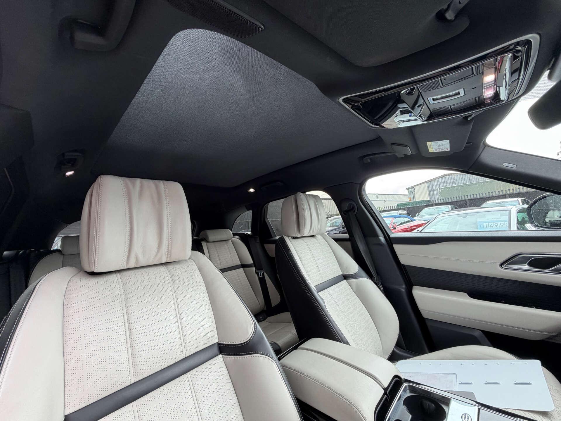 Land Rover Range Rover Velar view 41