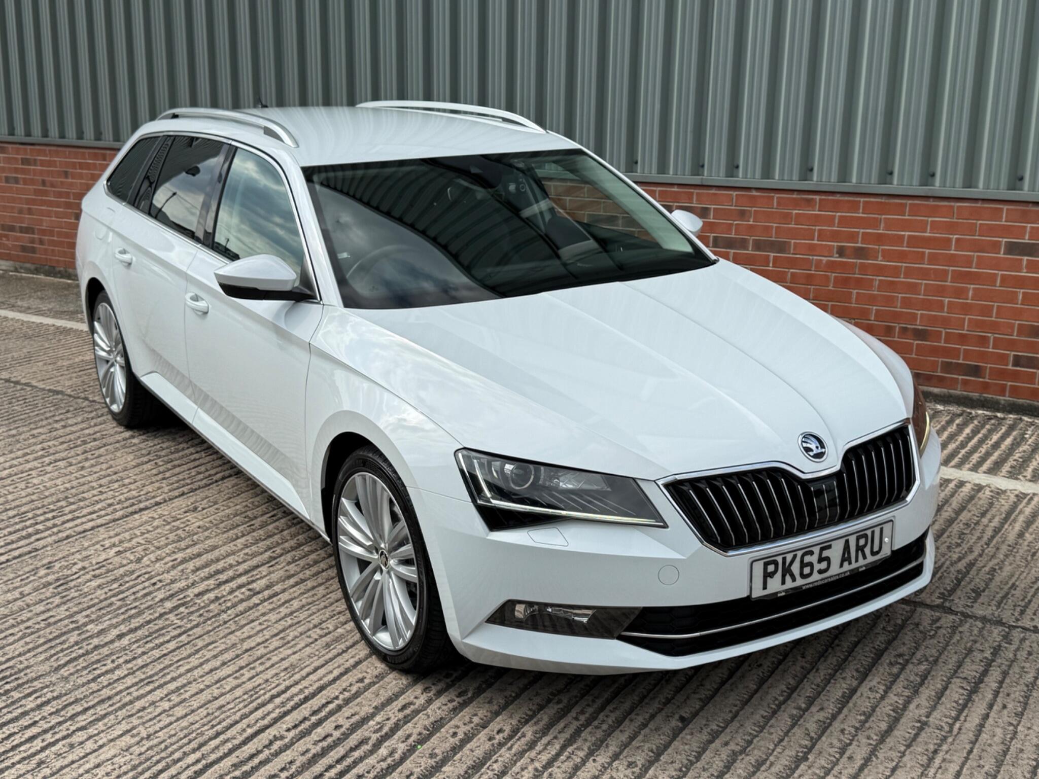 Skoda Superb view 7