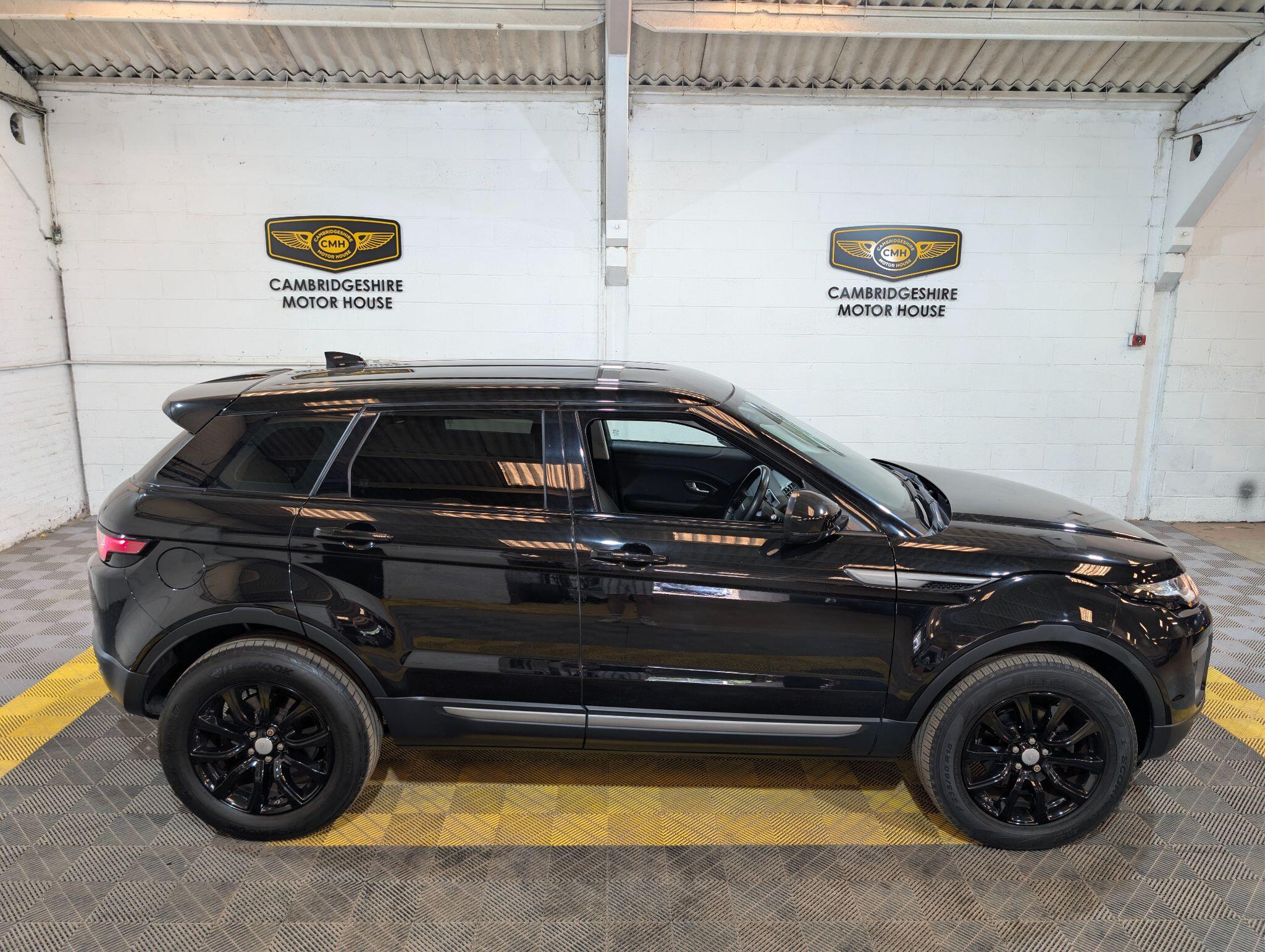 Land Rover Range Rover Evoque view 58