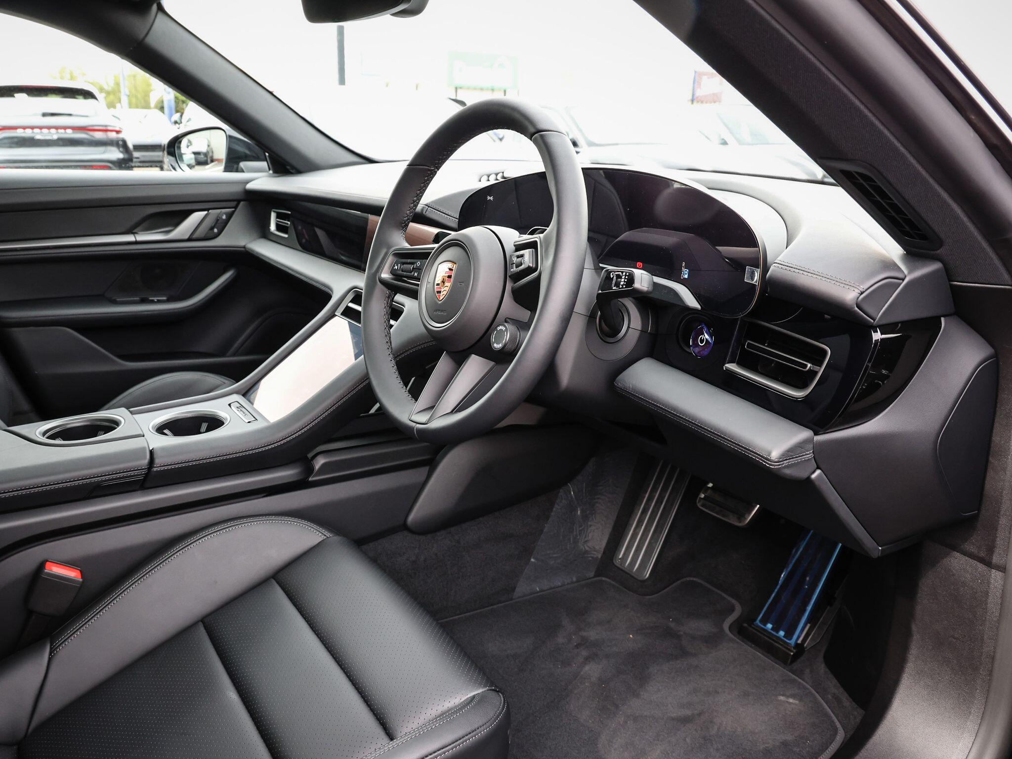 Porsche Taycan view 11