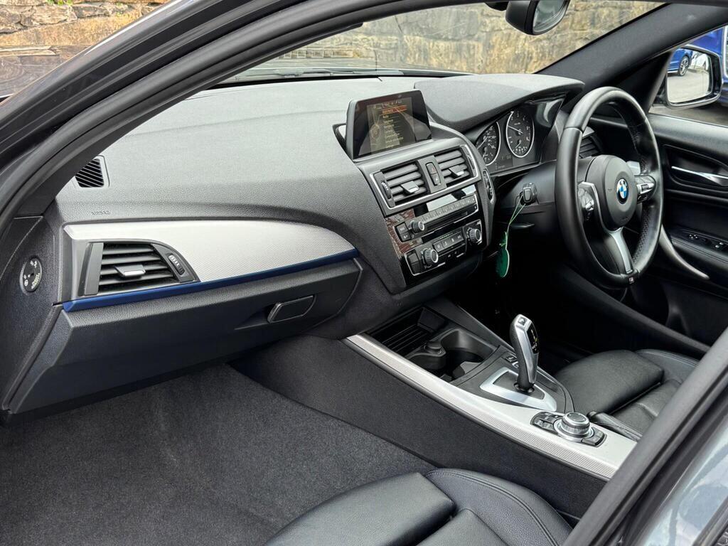 BMW 1 Series view 13
