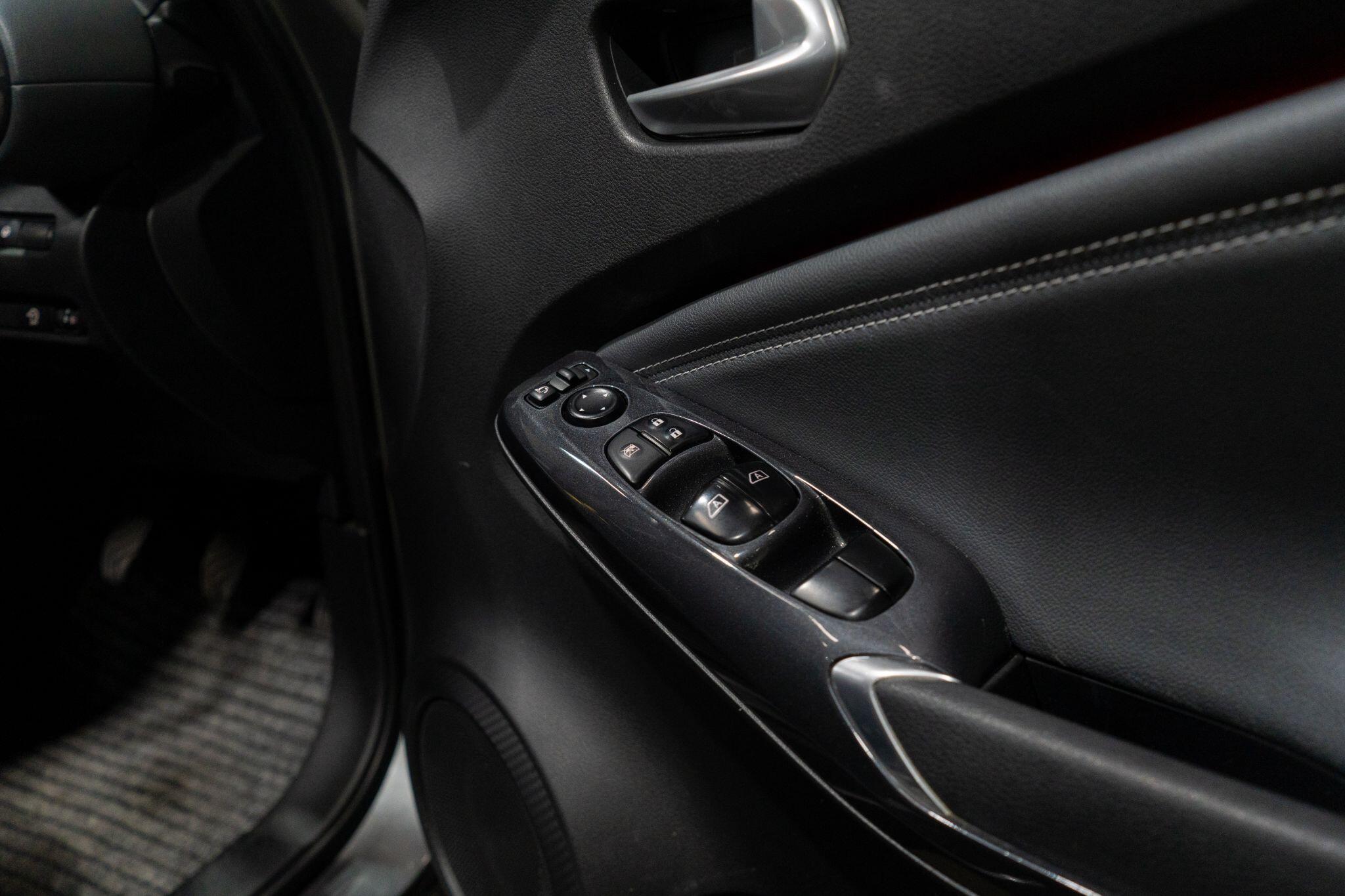 Nissan Juke view 25