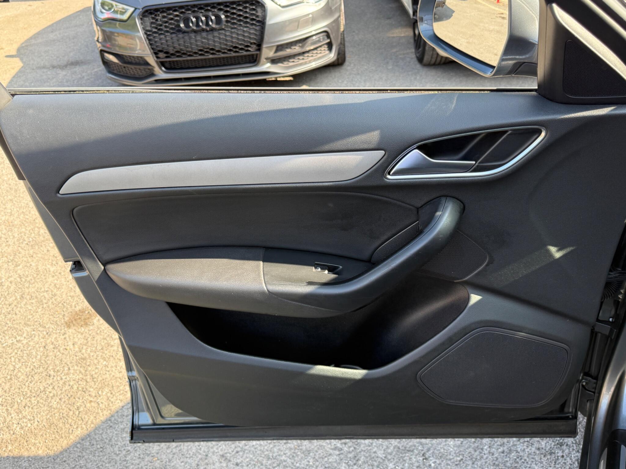 Audi Q3 - Image 54