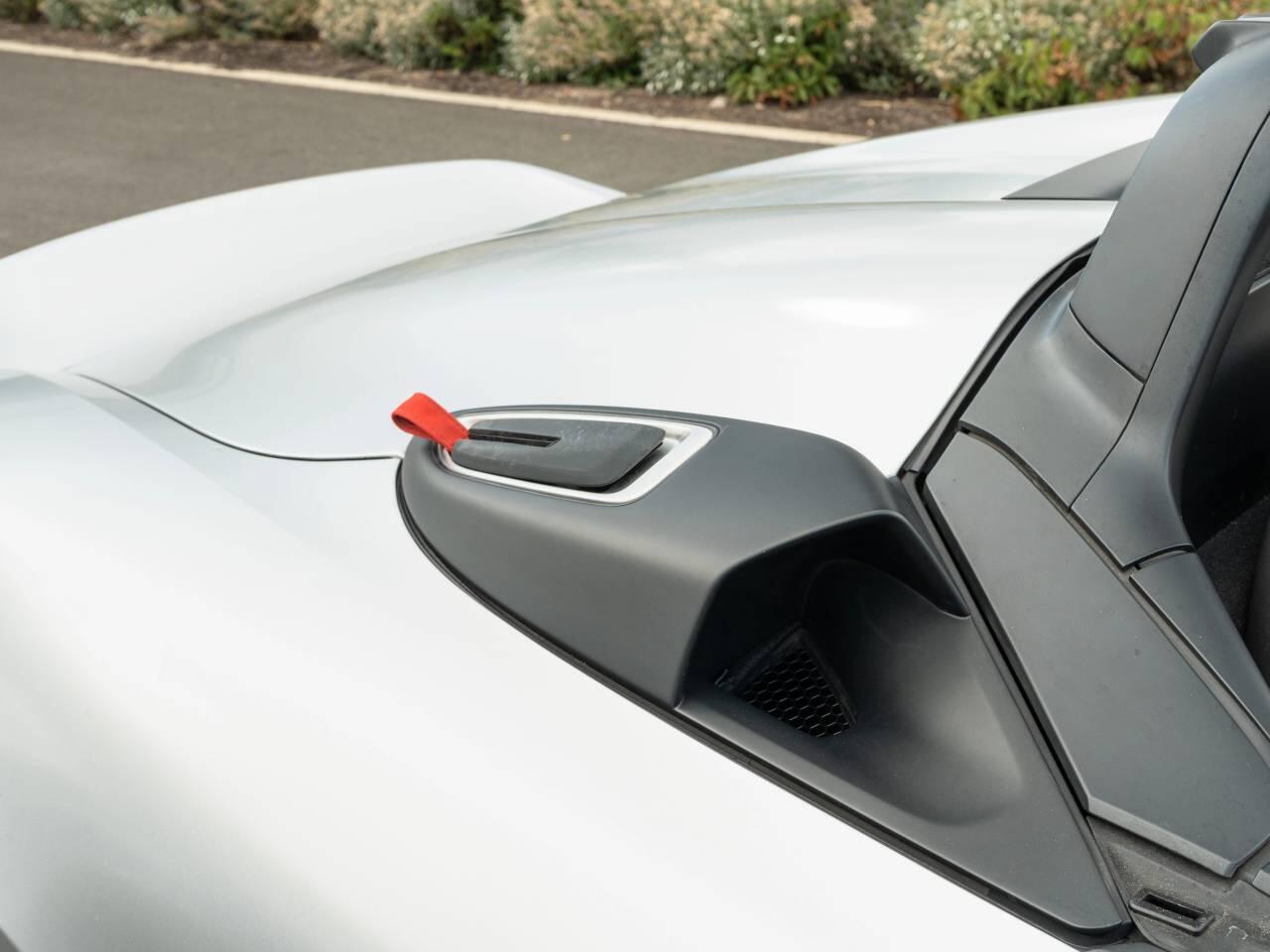 Porsche 718 Spyder view 19
