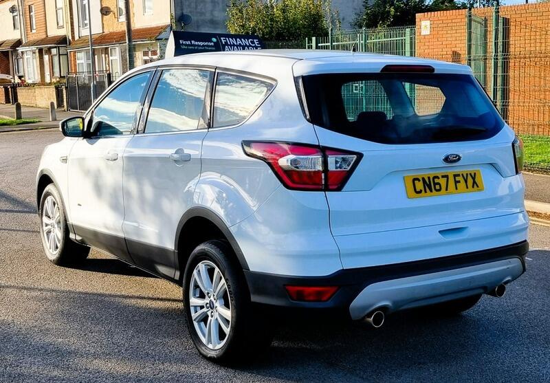 2017 Ford Kuga 2.0 TDCi EcoBlue Zetec AWD Euro 6 (s/s) 5dr • 129,000 miles image 5